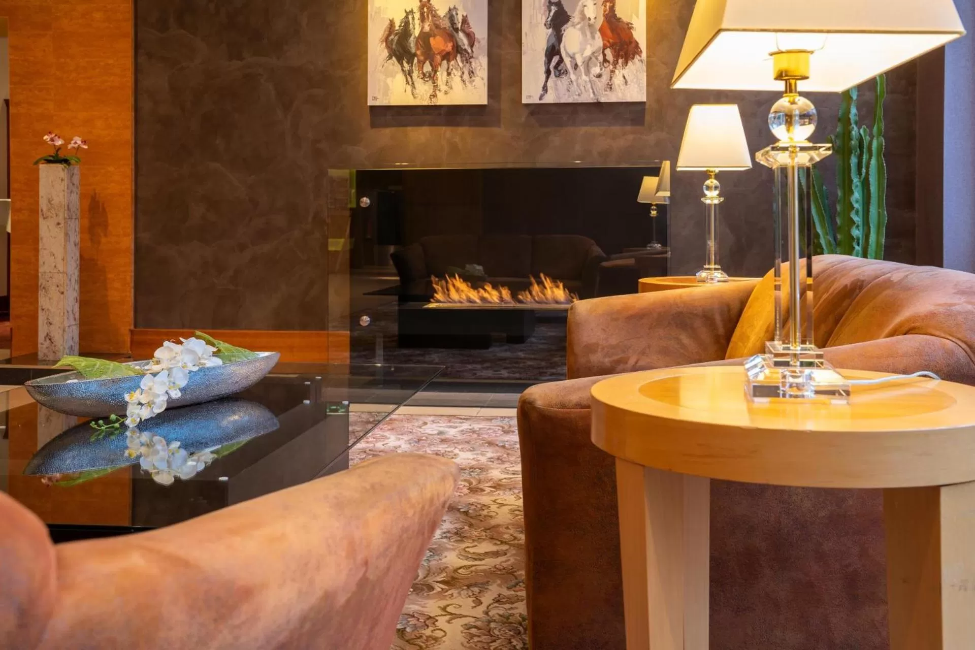 Communal lounge/ TV room in Parkhotel Görlitz