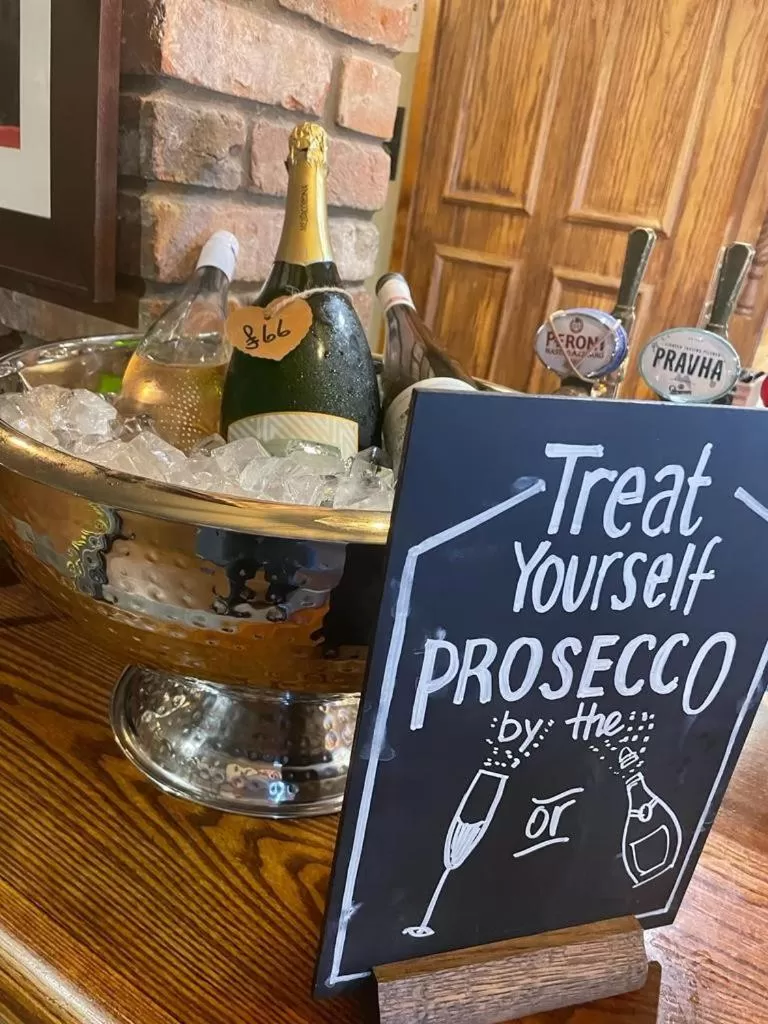 Restaurant/places to eat in The Seagate