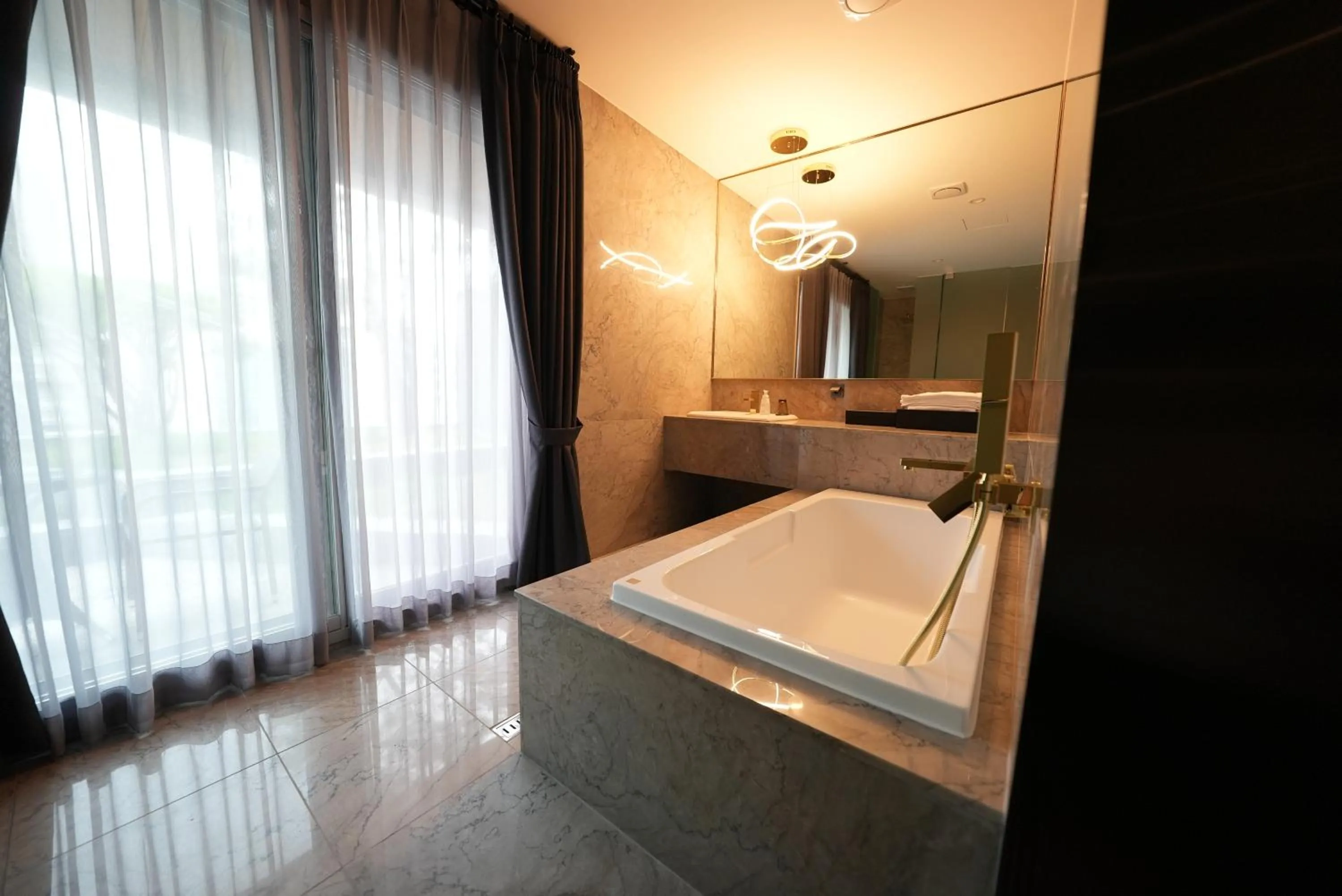 Bathroom in Amare Hotel Jongno