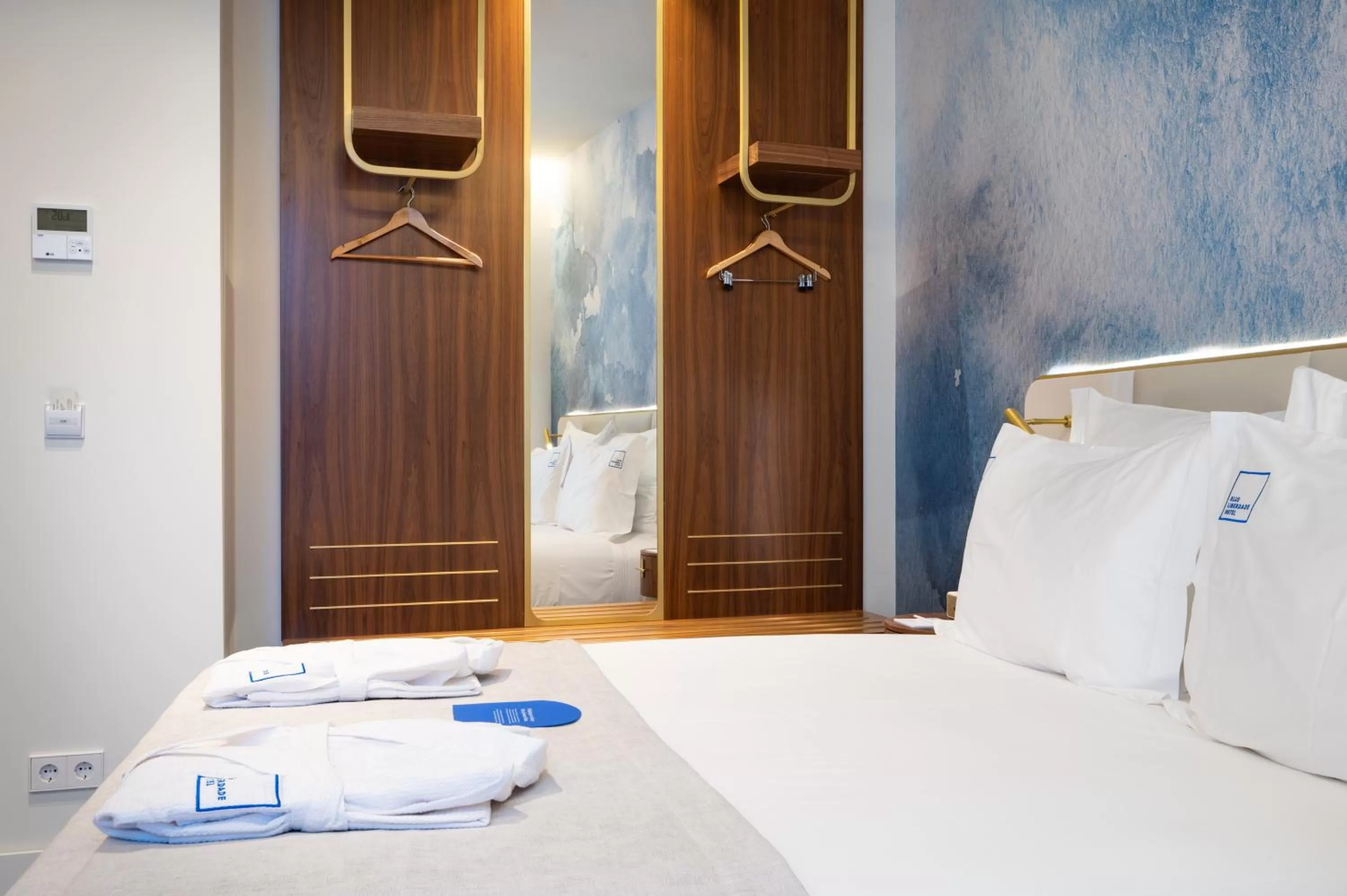 Bed in Blue Liberdade Hotel