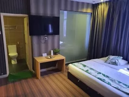 Grandeur Hotel And Spa