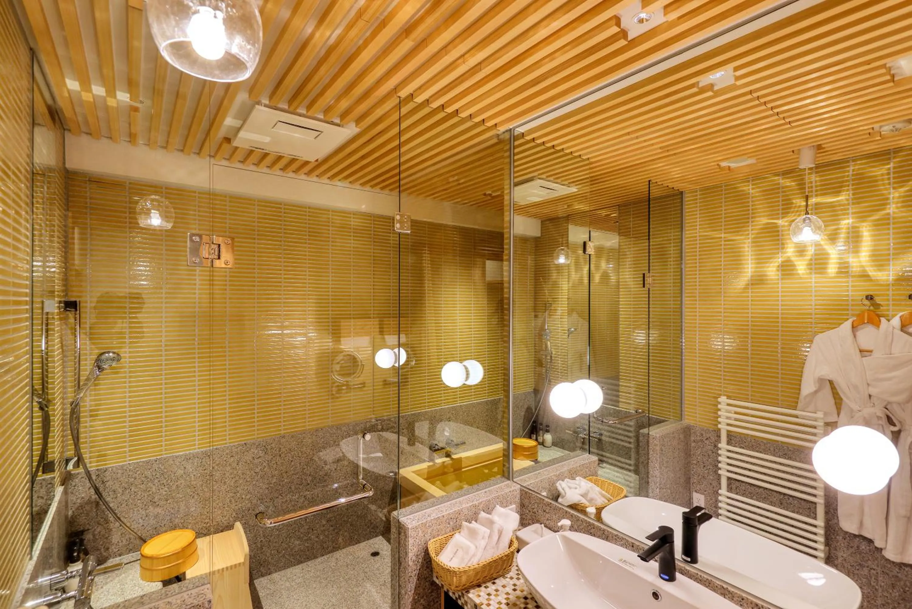 Bathroom in Honjin Hiranoya Kachoan