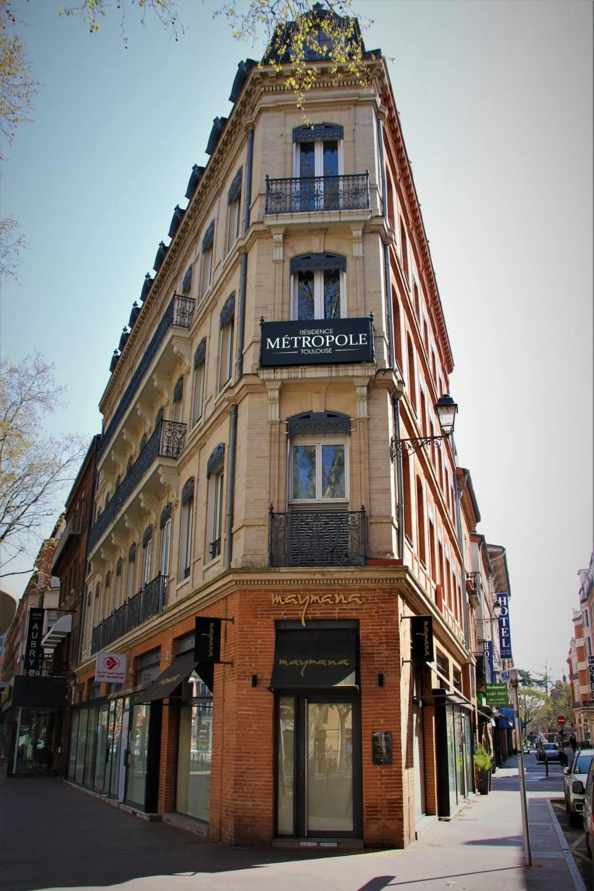 Property building in Residence Metropole Toulouse