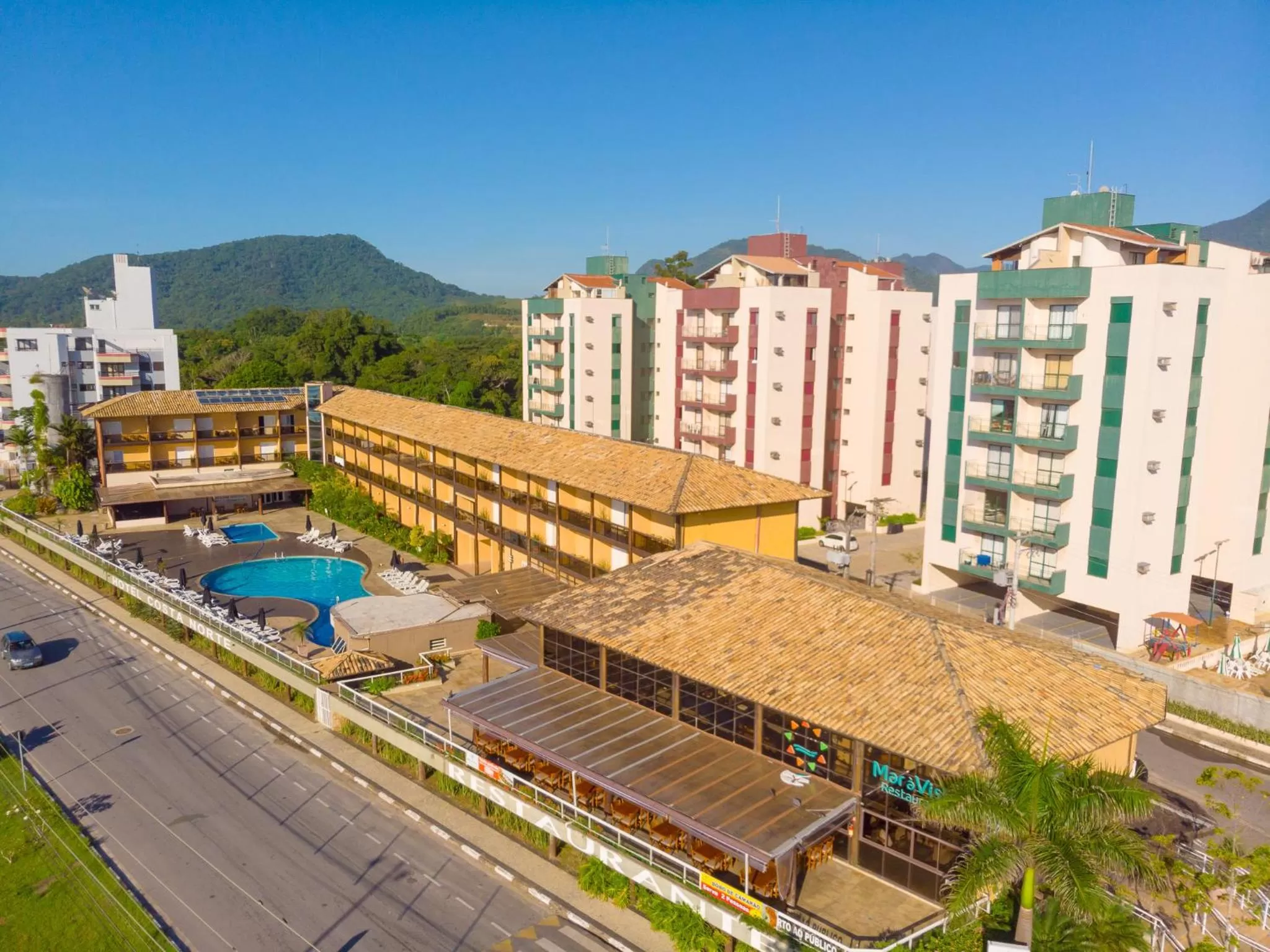 Patio in Hotel Costa Norte Massaguaçu