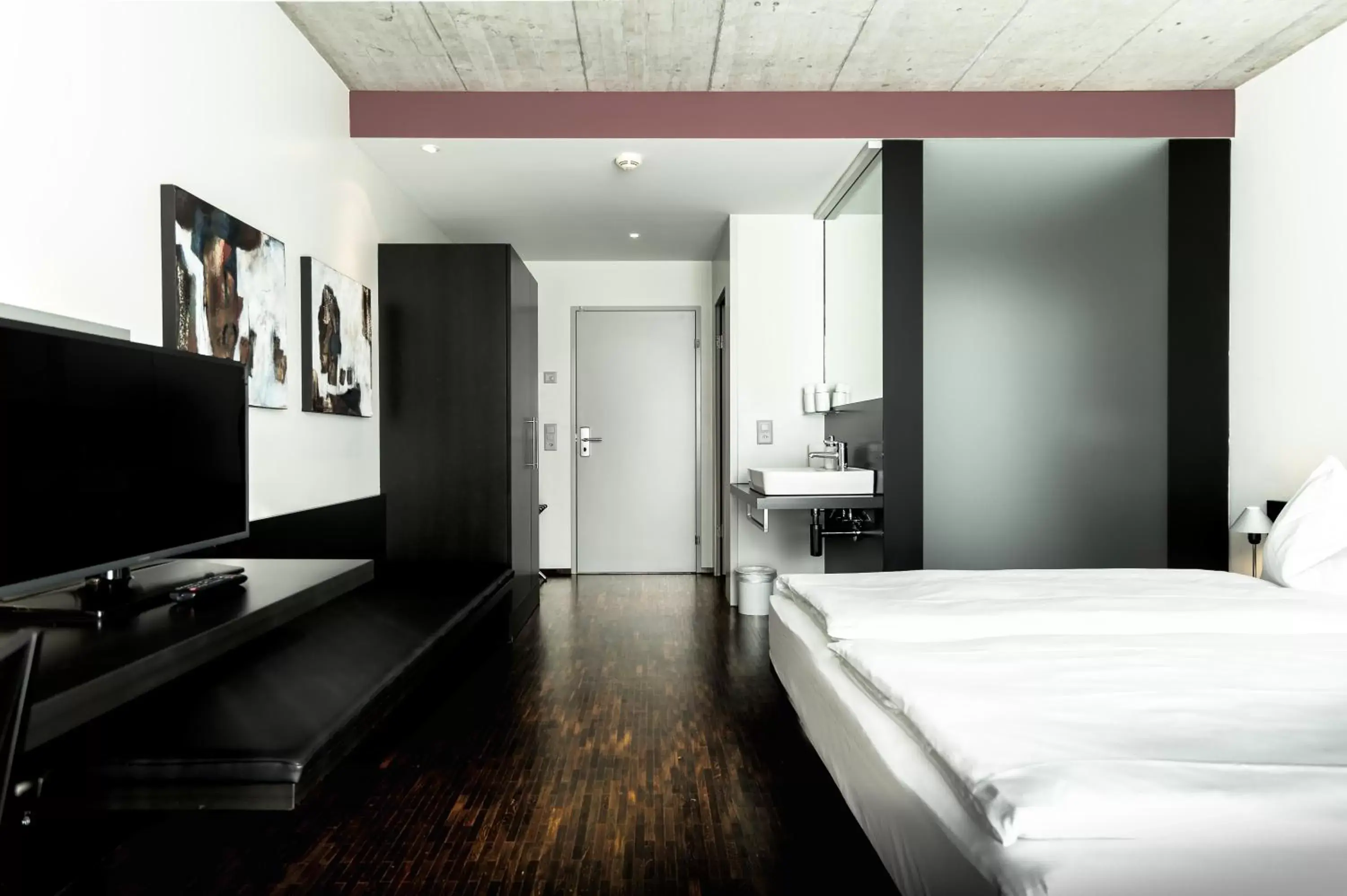 Business Single Room in Hotel Kreuzlingen am Hafen Business Single Room in Hotel Kreuzlingen am Hafen