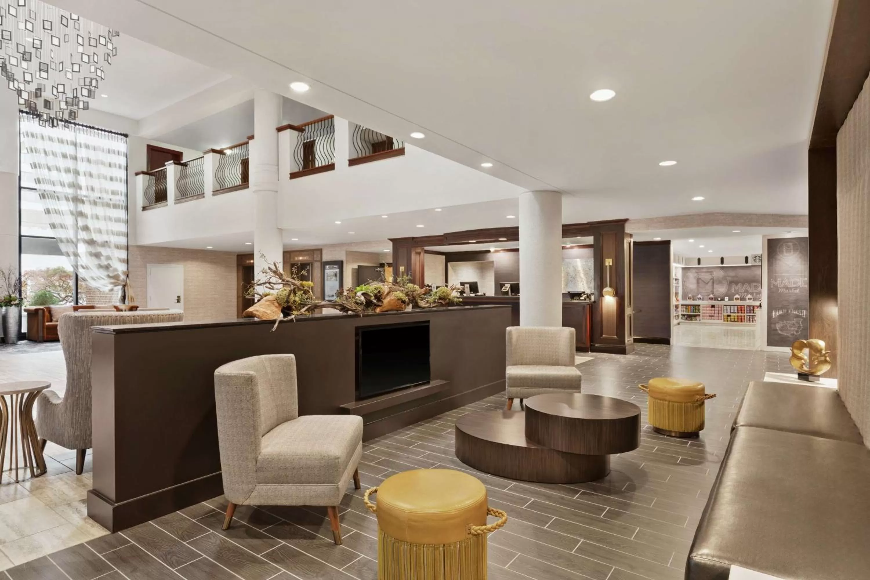 Lobby or reception in DoubleTree by Hilton McLean Tysons