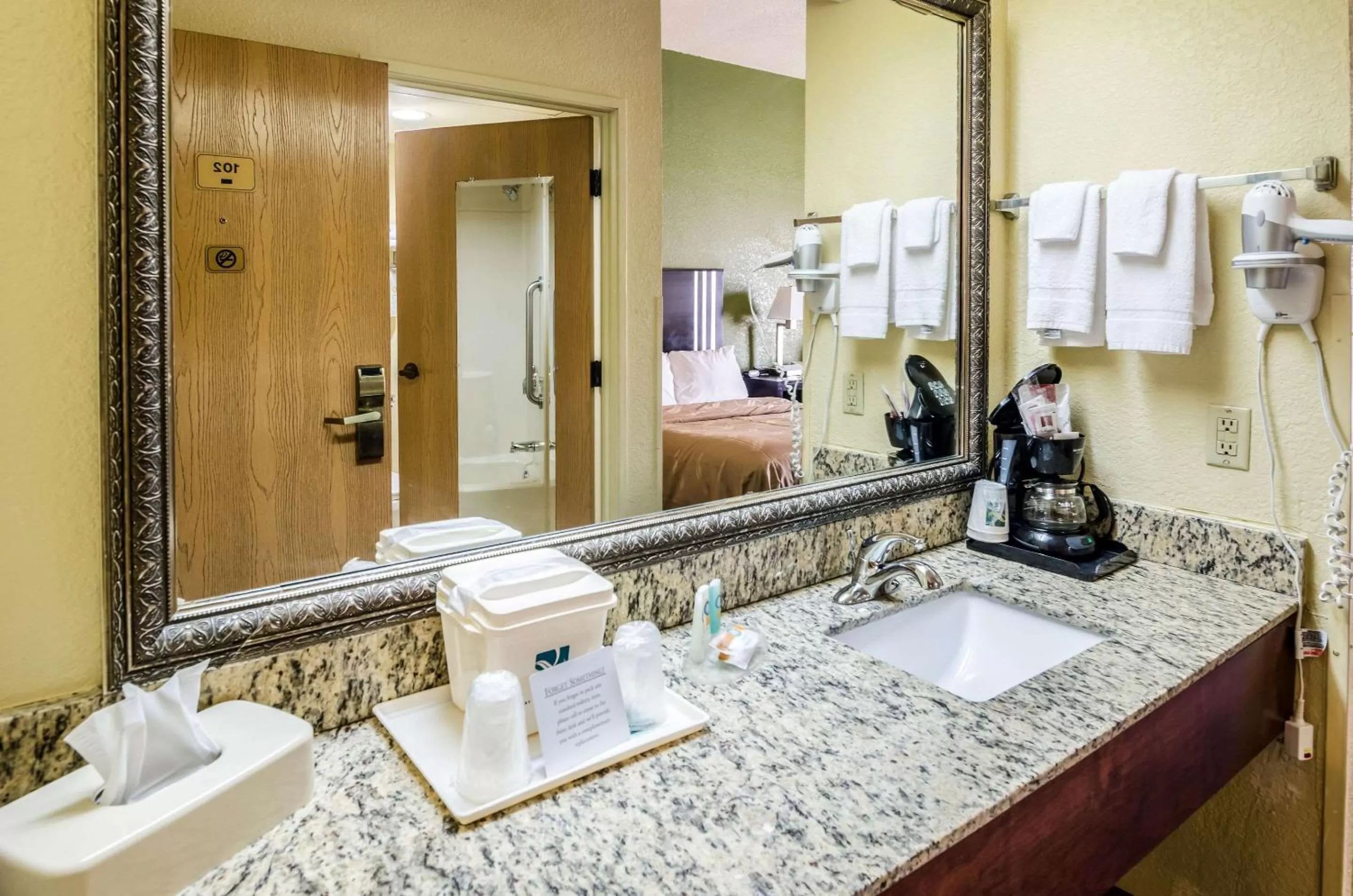 Queen Room with Two Queen Beds - Non-Smoking in Spark By Hilton Wytheville East Main Street