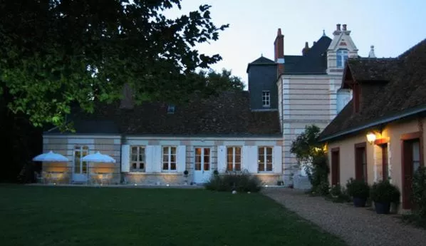 Facade/entrance, Property Building in Le Plessis BBB