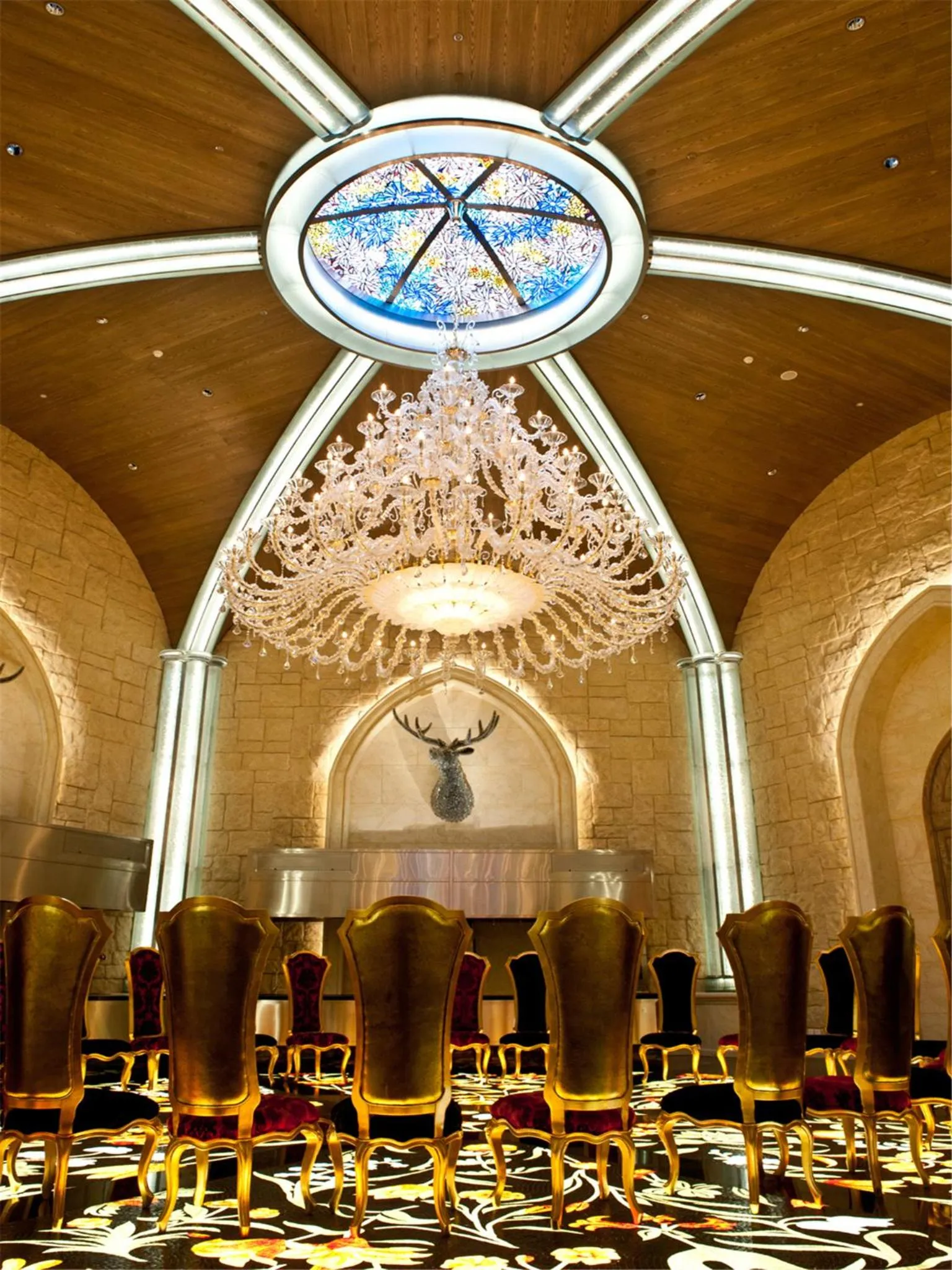 Lounge or bar in The Kunlun Beijing Jin Jiang Radisson