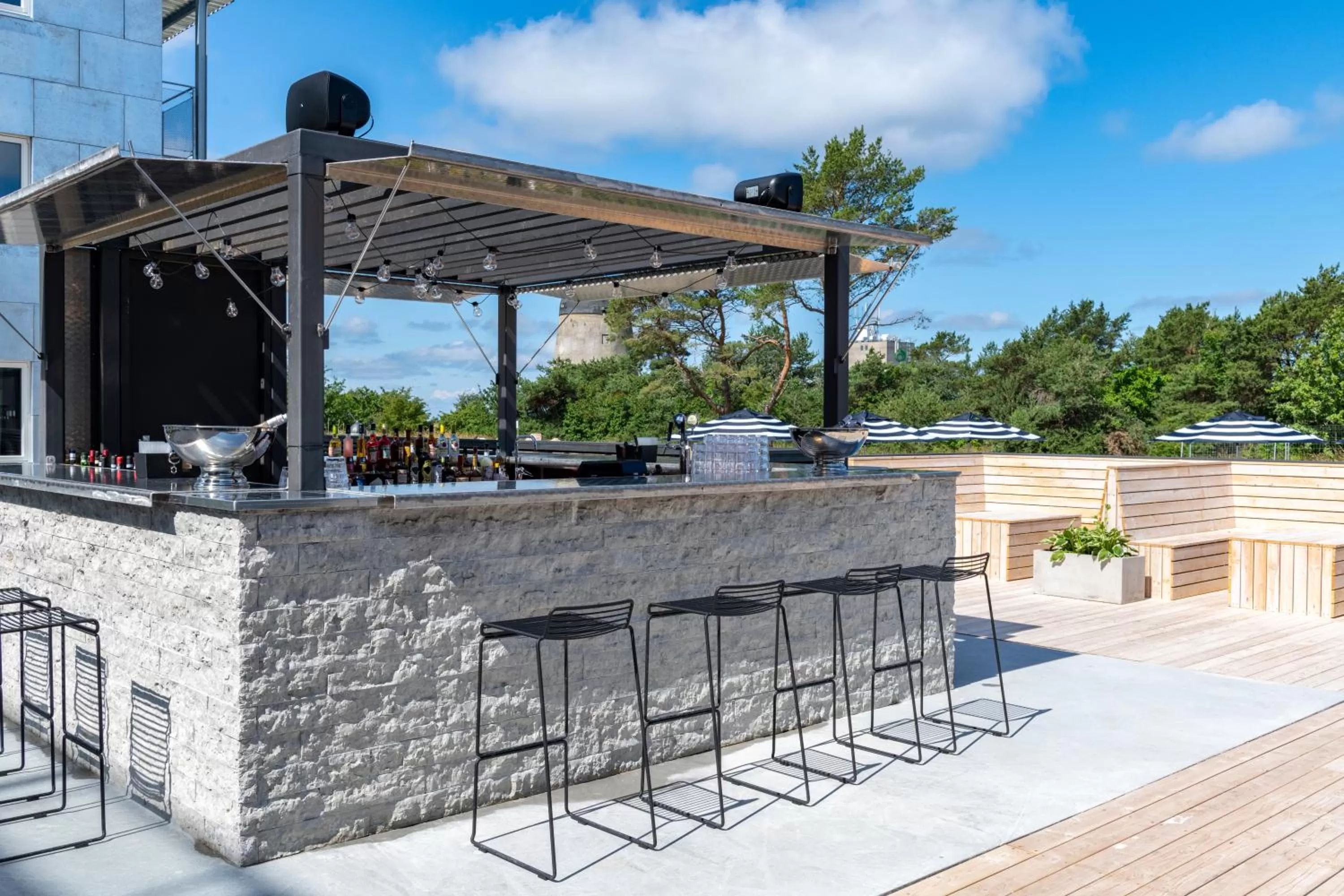 Restaurant/places to eat in First Hotel Kokoloko