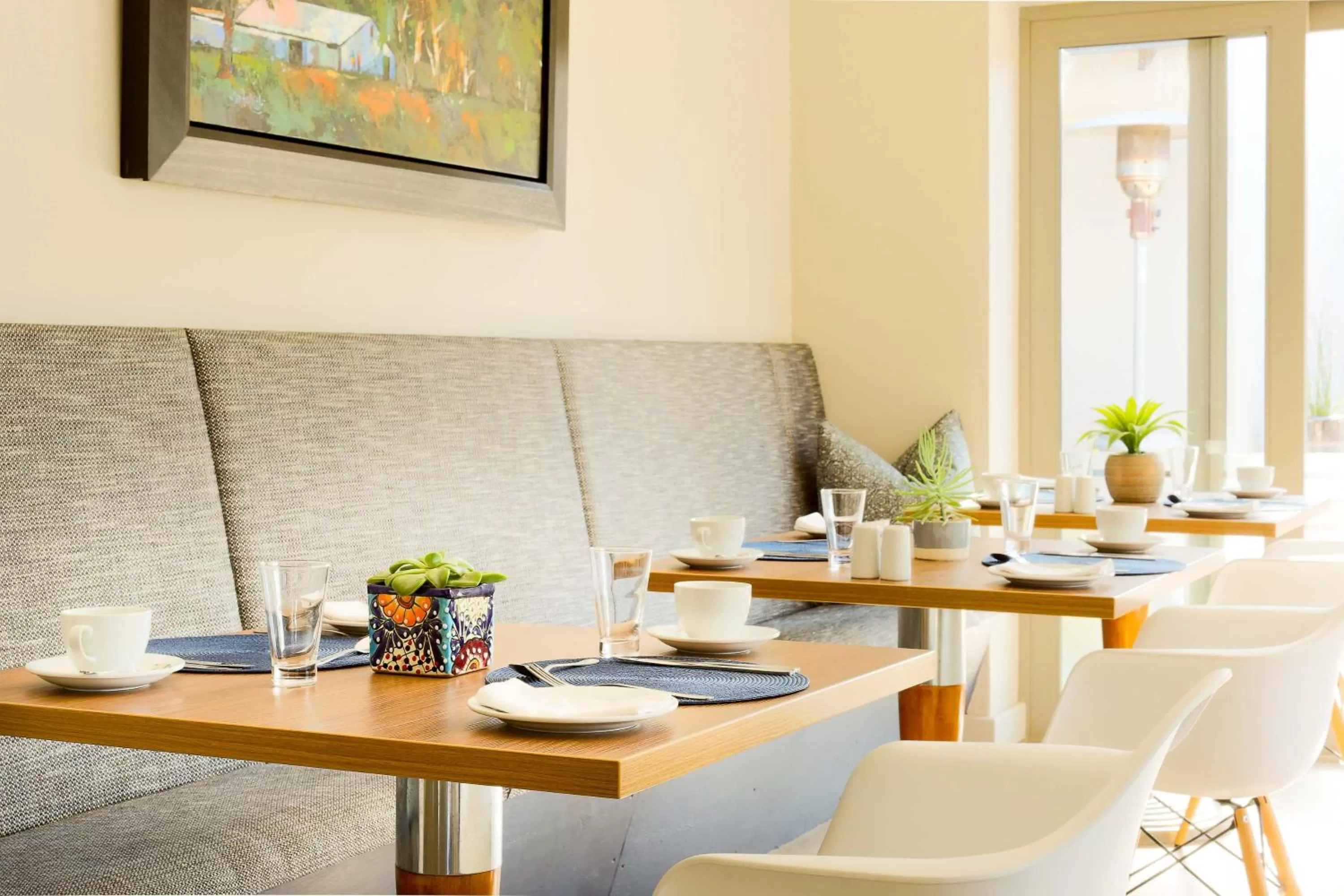 Dining area in Ocean Bay Guesthouse