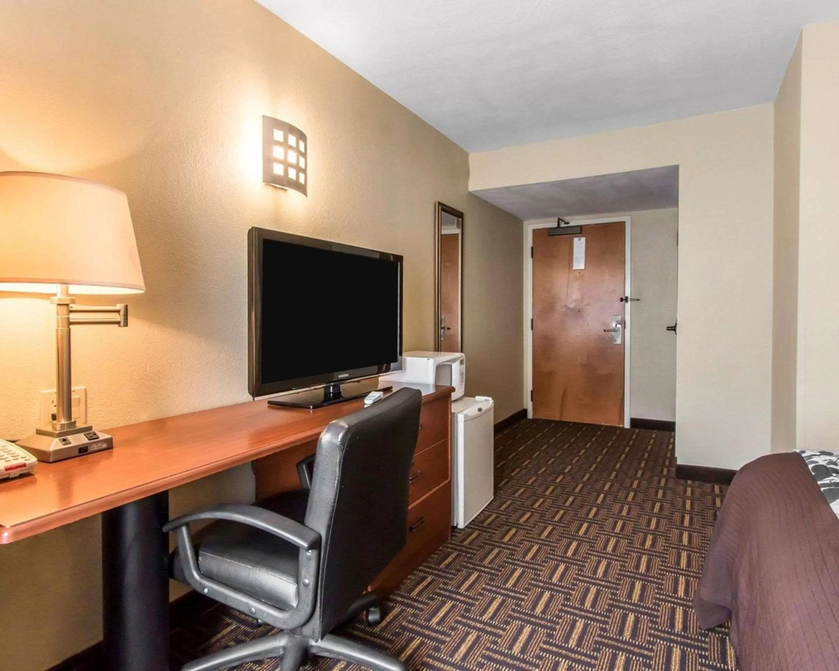 Photo of the whole room in The Douillet by Demeure Hotels