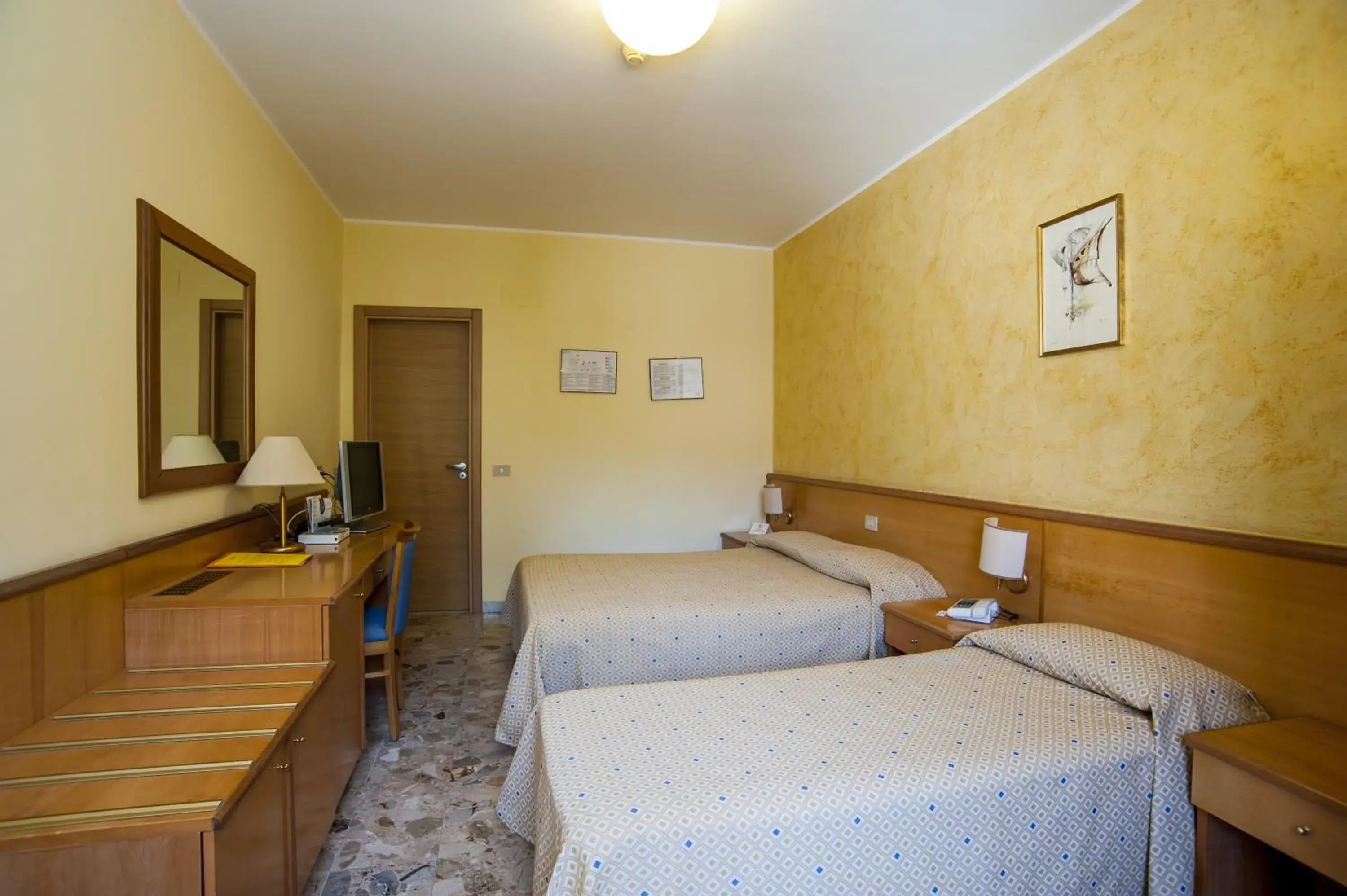 Family Room with Balcony in Hotel La Tonnara Family Room with Balcony in Hotel La Tonnara