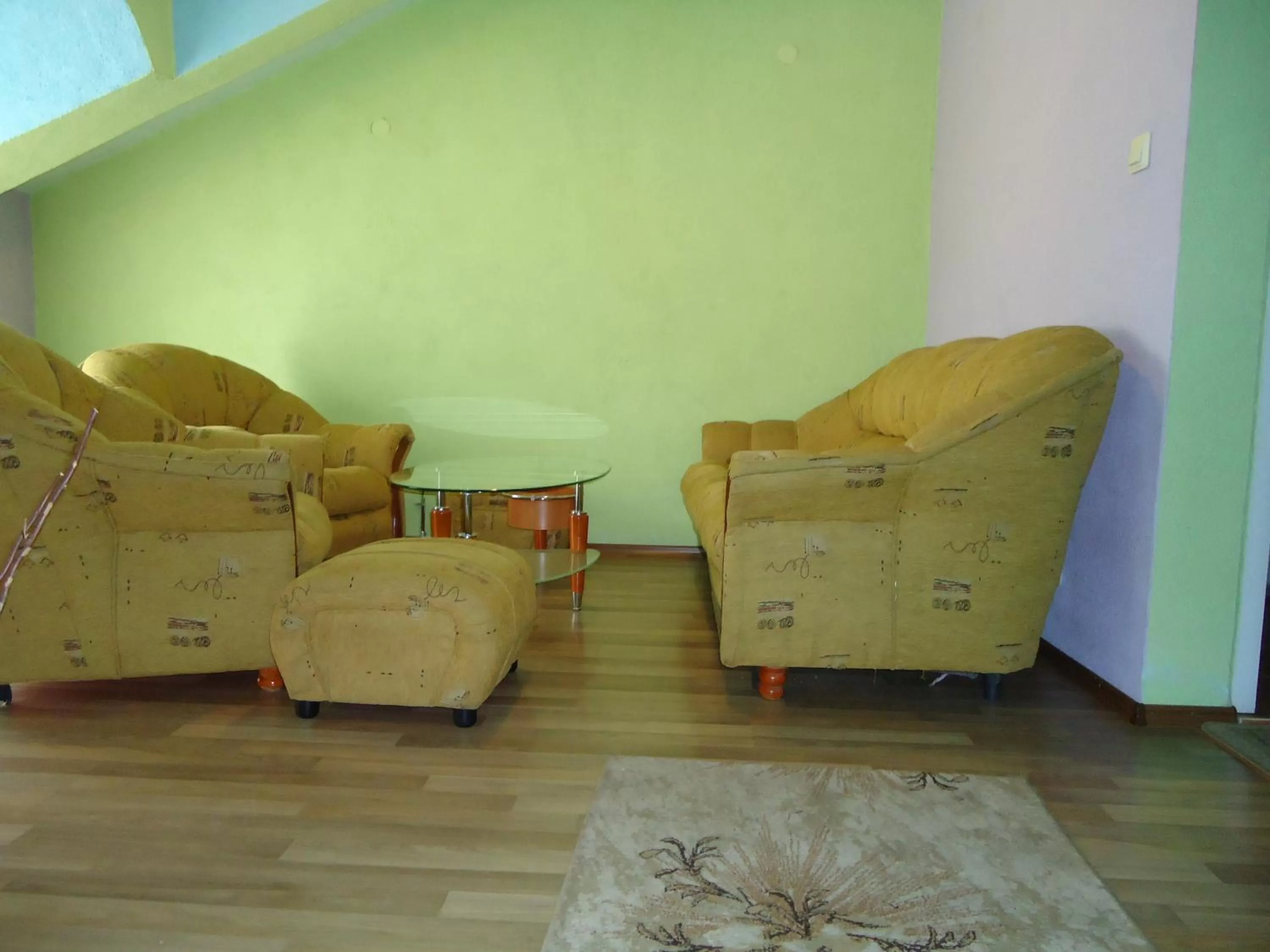 Living room in Dionis Hotel