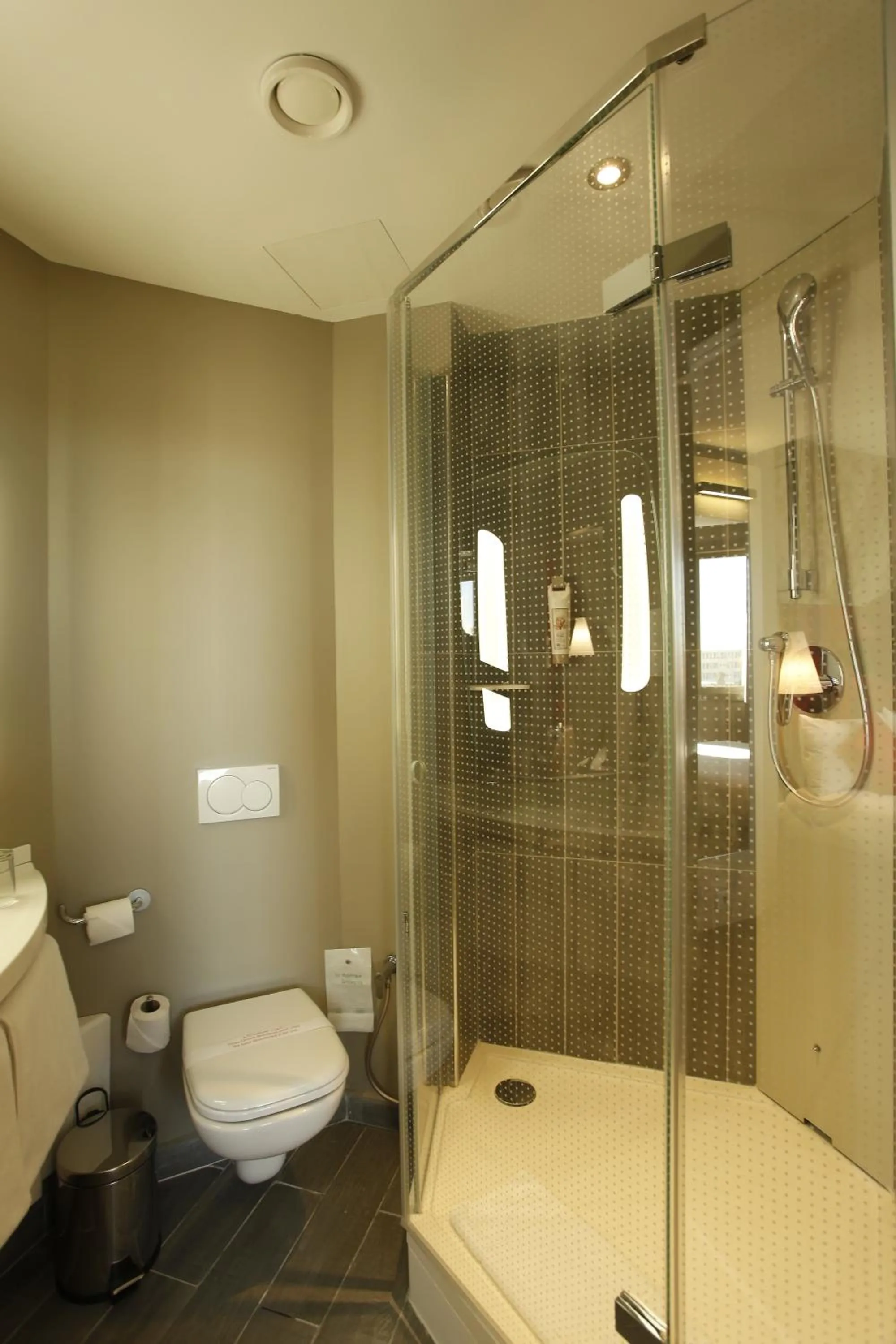 Bathroom in Ibis Sfax