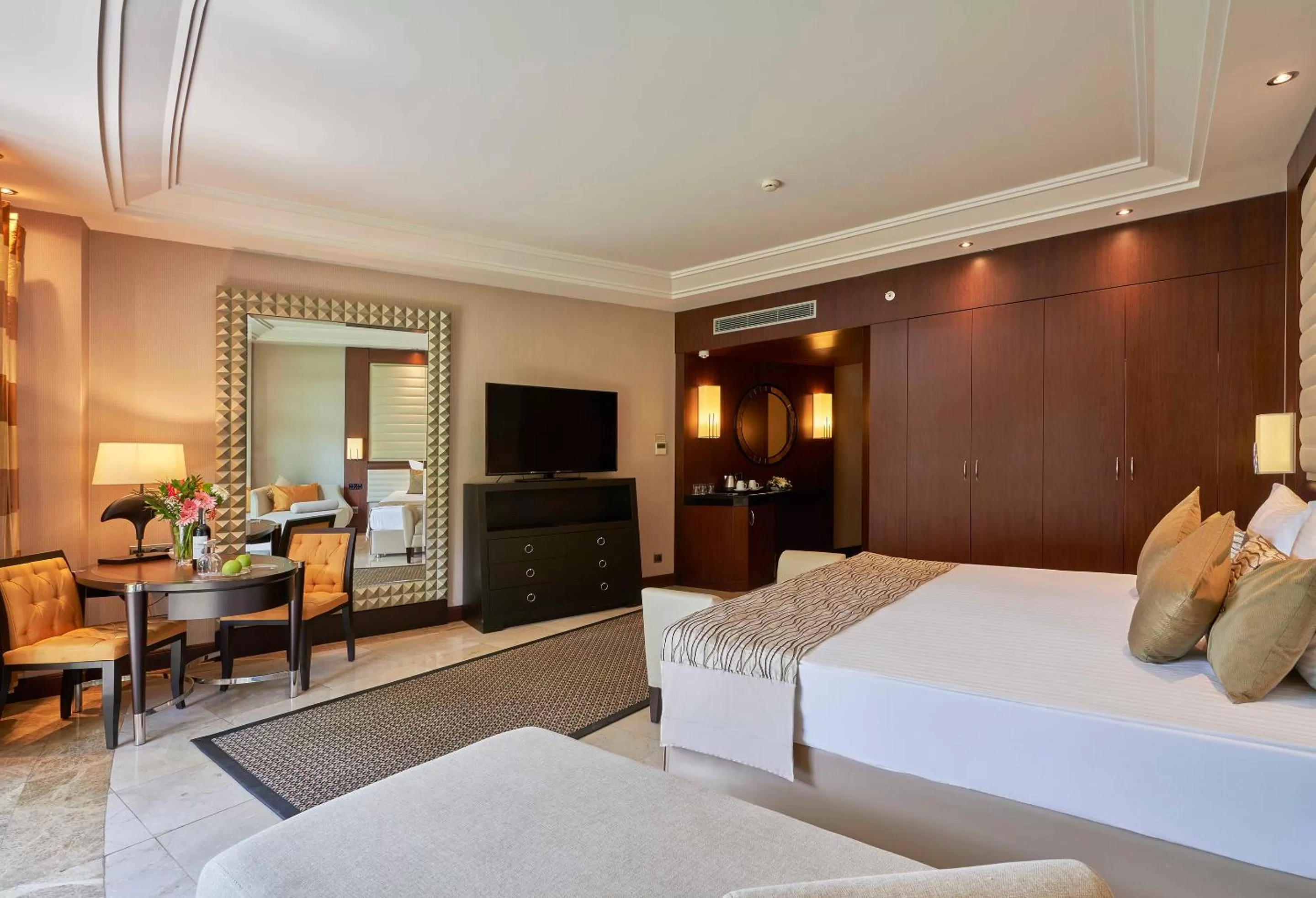 Photo of the whole room, Bed in Calista Luxury Resort