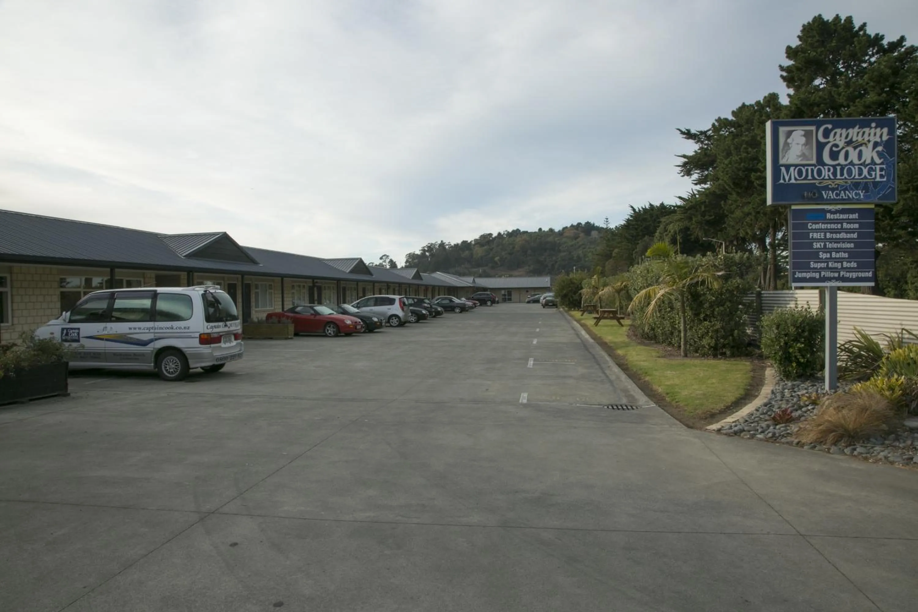 Property building in Captain Cook Motor Lodge