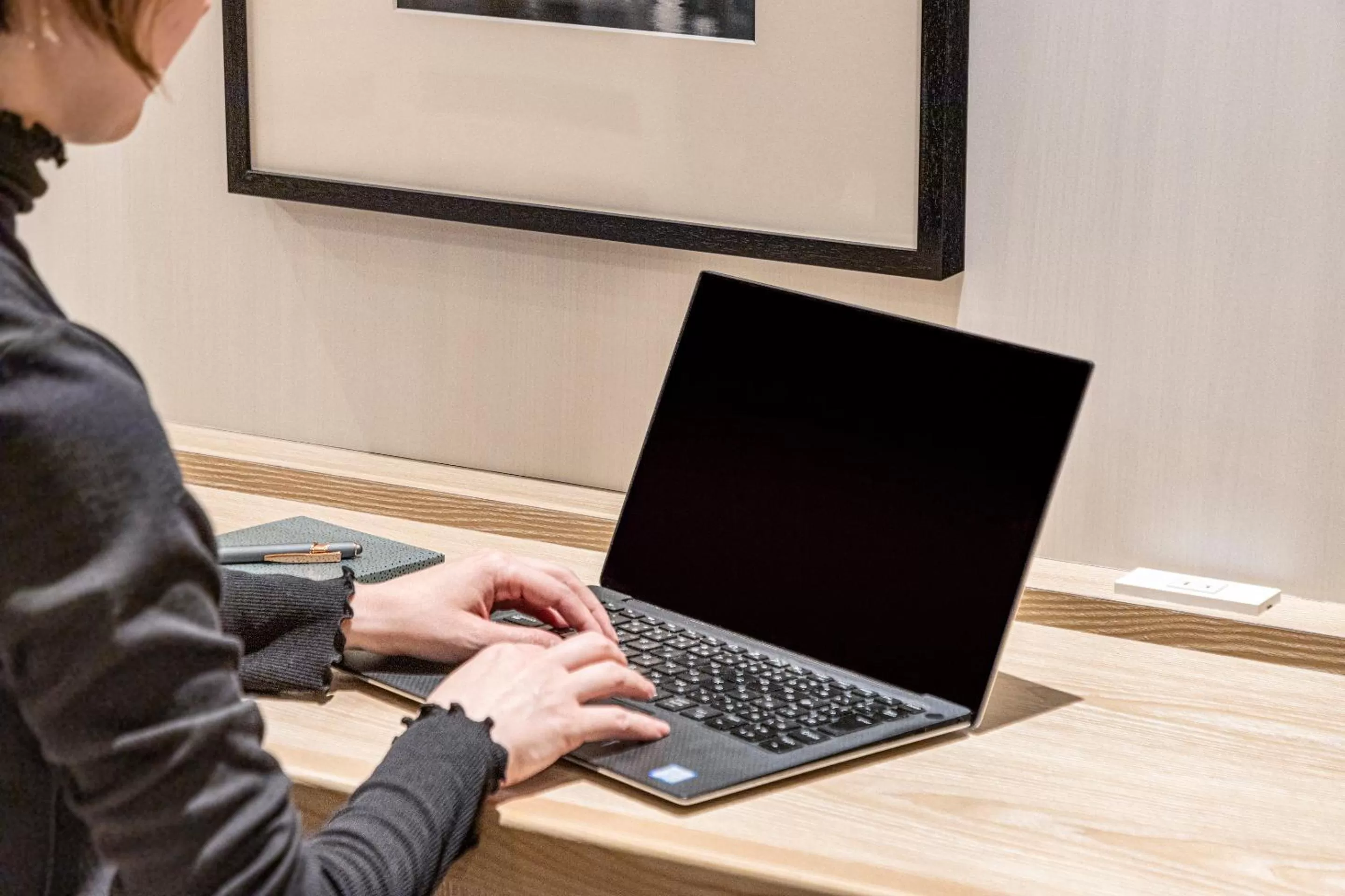 Communal lounge/ TV room in the b kobe