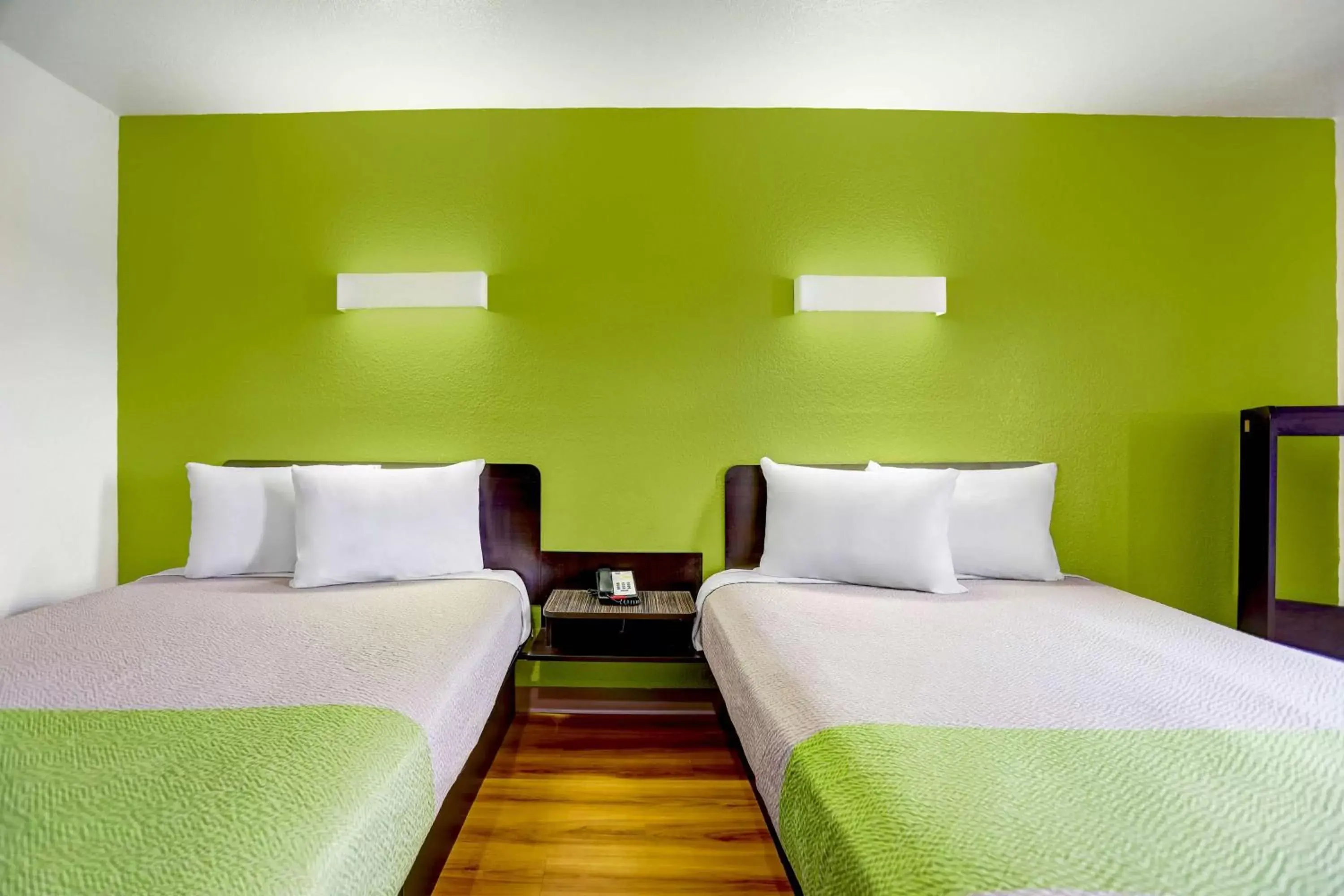 Deluxe Queen Room with Two Queen Beds - Non-Smoking in Motel 6-Moriarty, NM Deluxe Queen Room with Two Queen Beds - Non-Smoking in Motel 6-Moriarty, NM