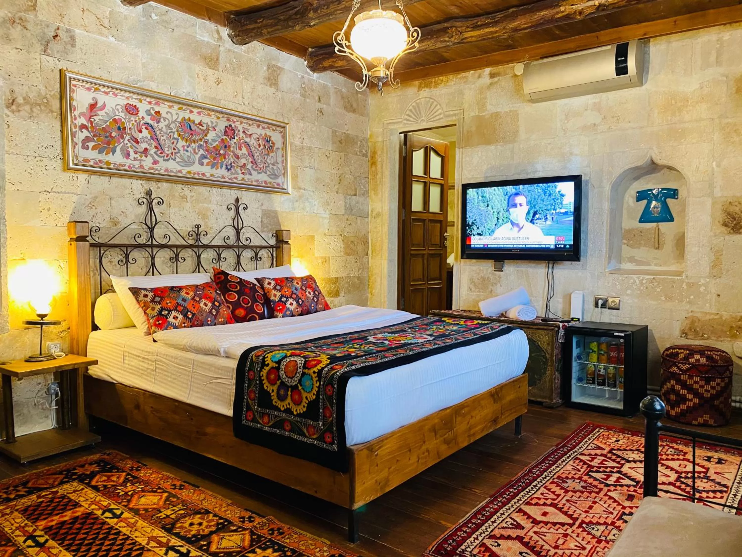 Photo of the whole room, Bed in YASTIK HOUSES - Cappadocia