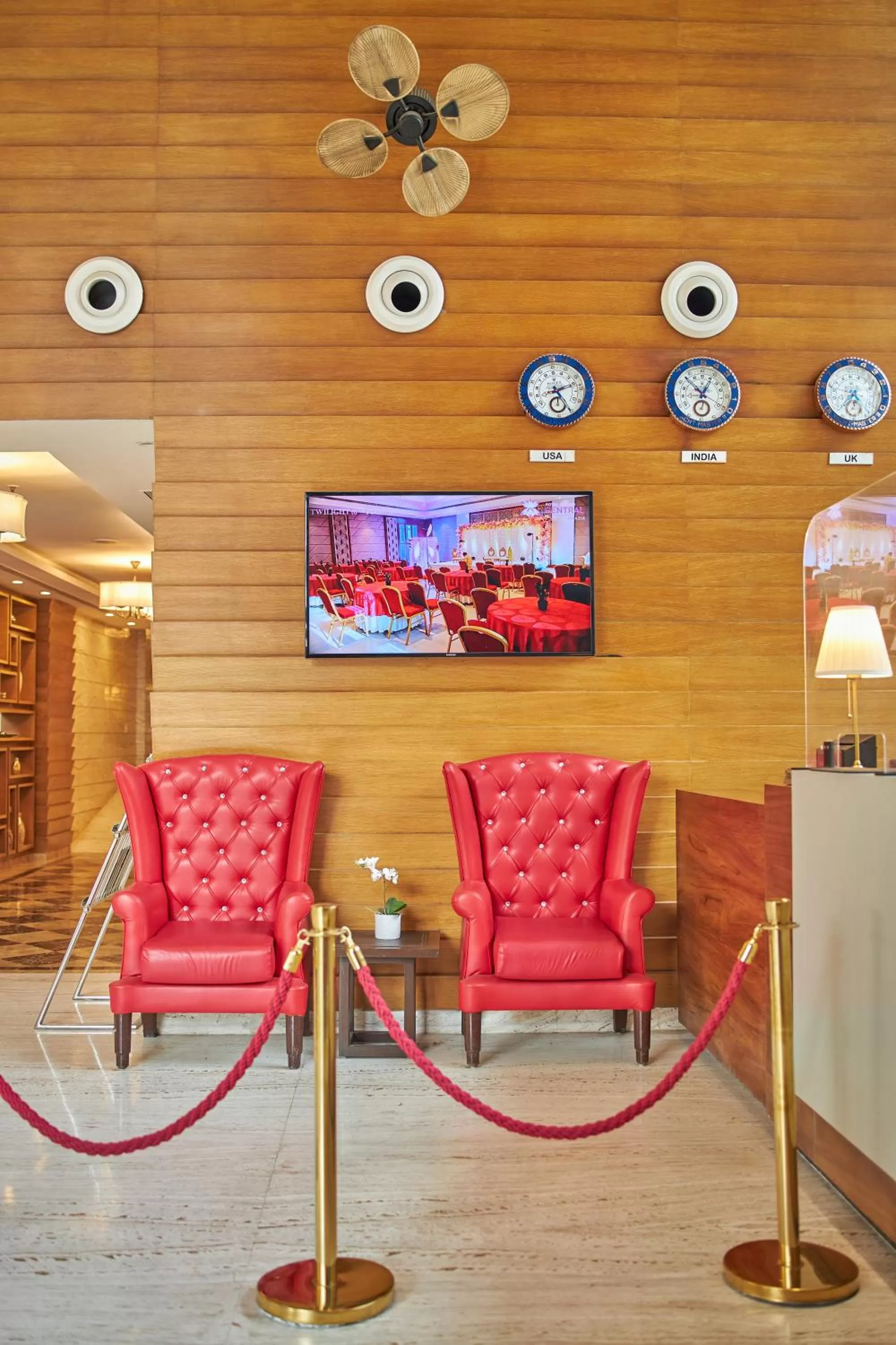 Lobby or reception in Royal Orchid Central Grazia, Navi Mumbai