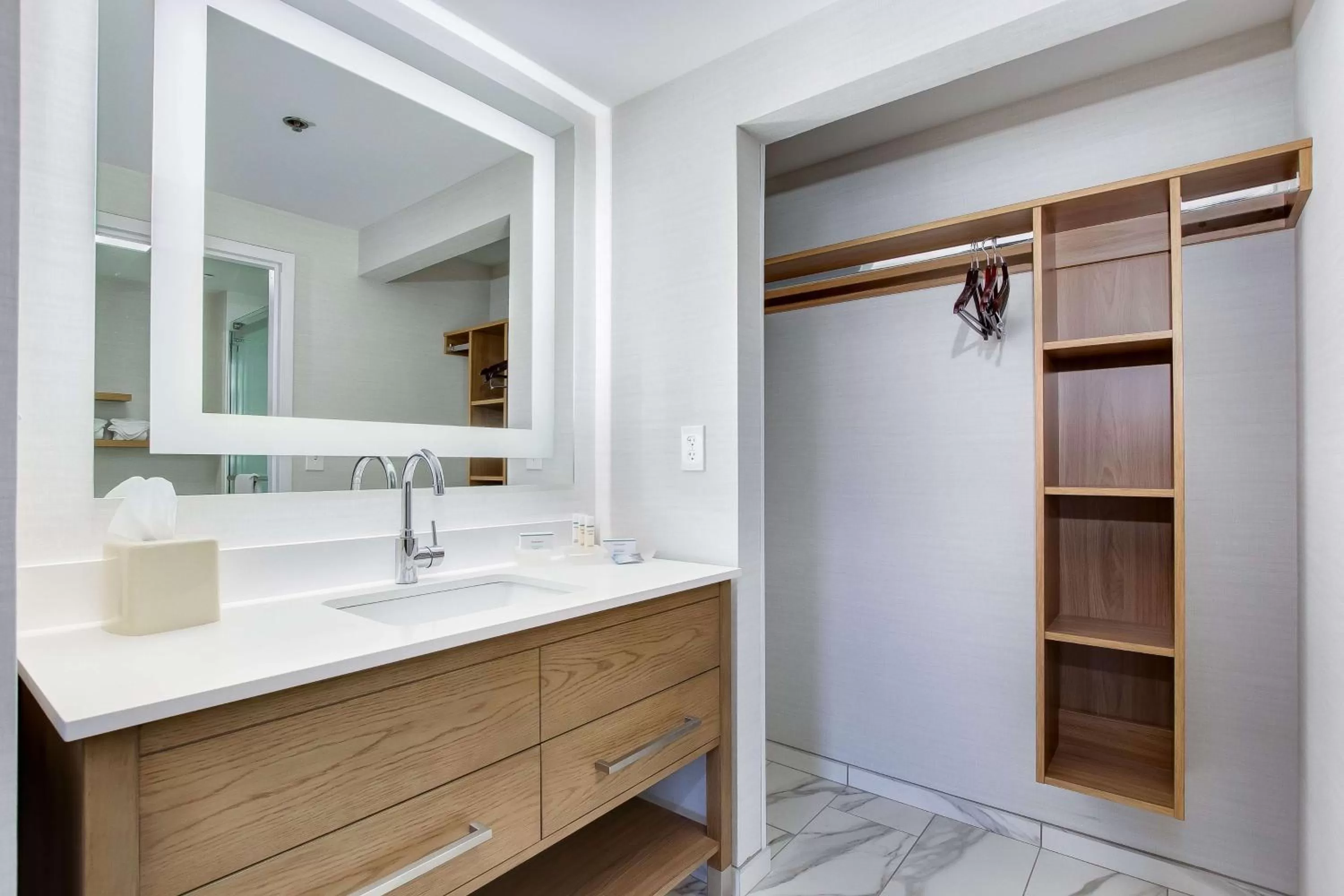 Bathroom in Homewood Suites by Hilton Louisville-East