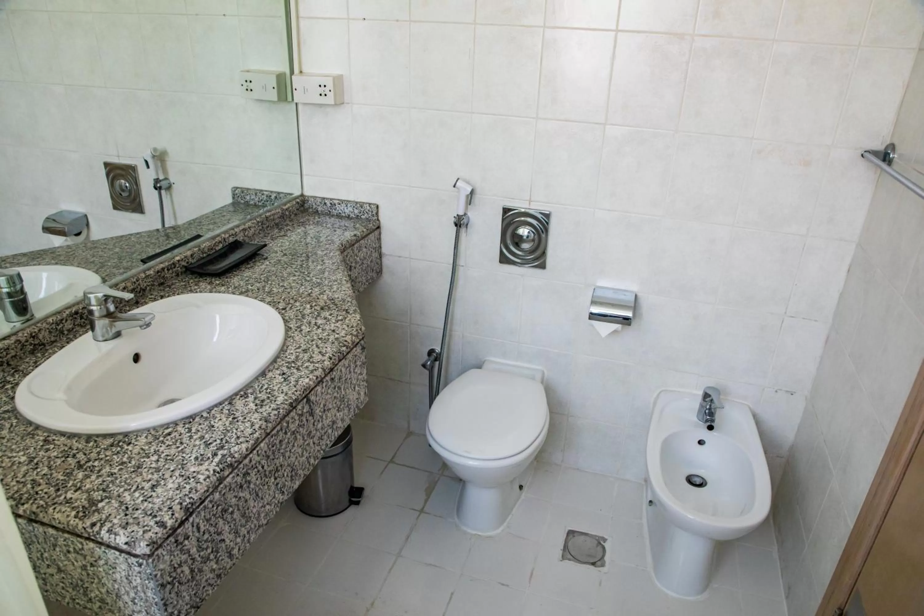 Bathroom in West Zone Pearl Hotel Apartment