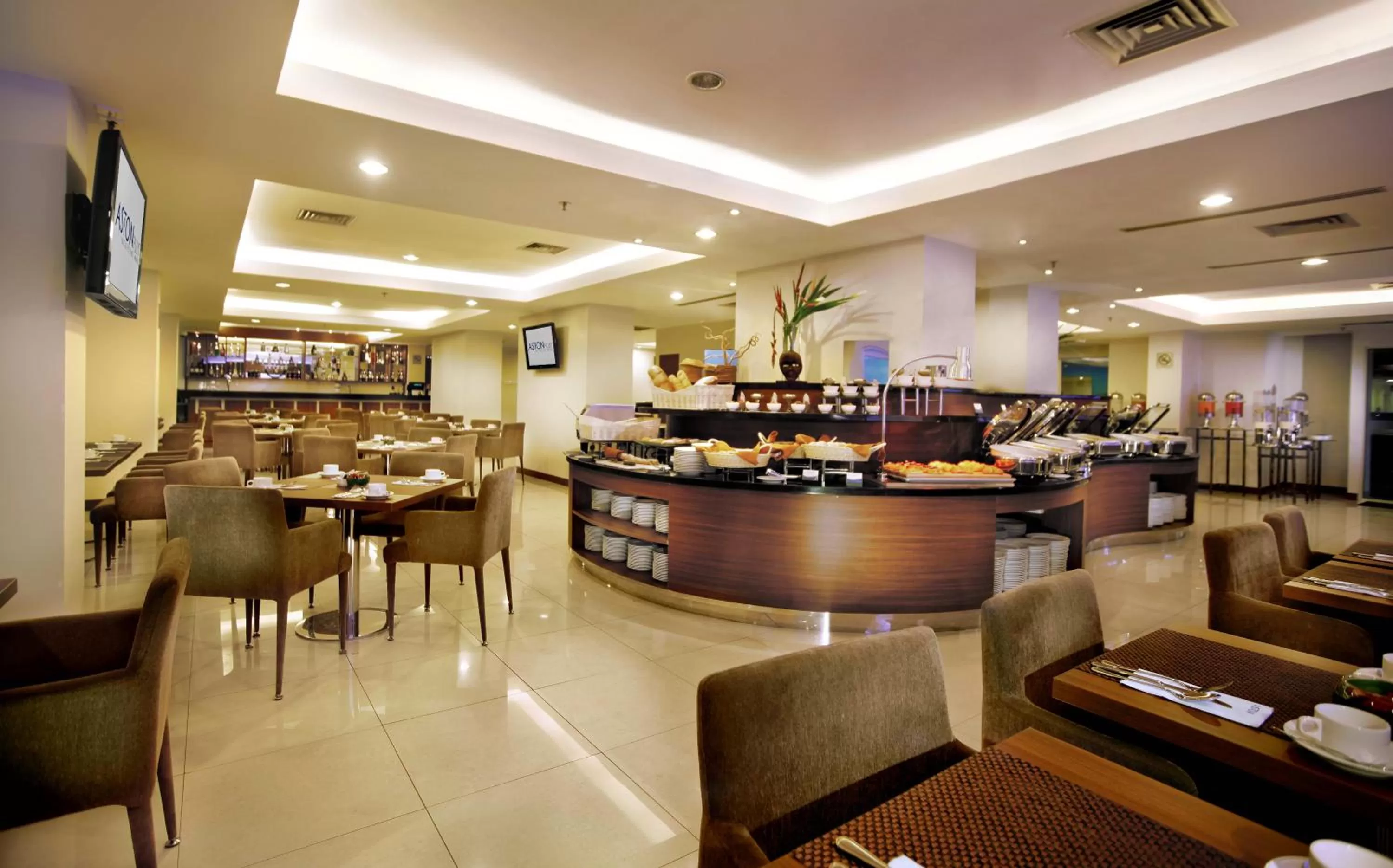 Restaurant/places to eat in ASTON Pluit Hotel & Residence
