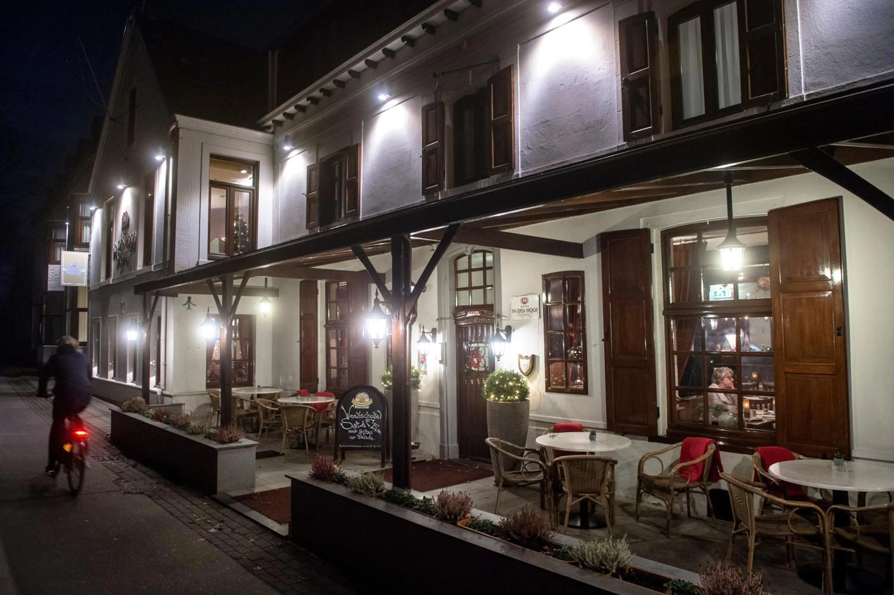 Facade/entrance in Hotel Restaurant in den Hoof