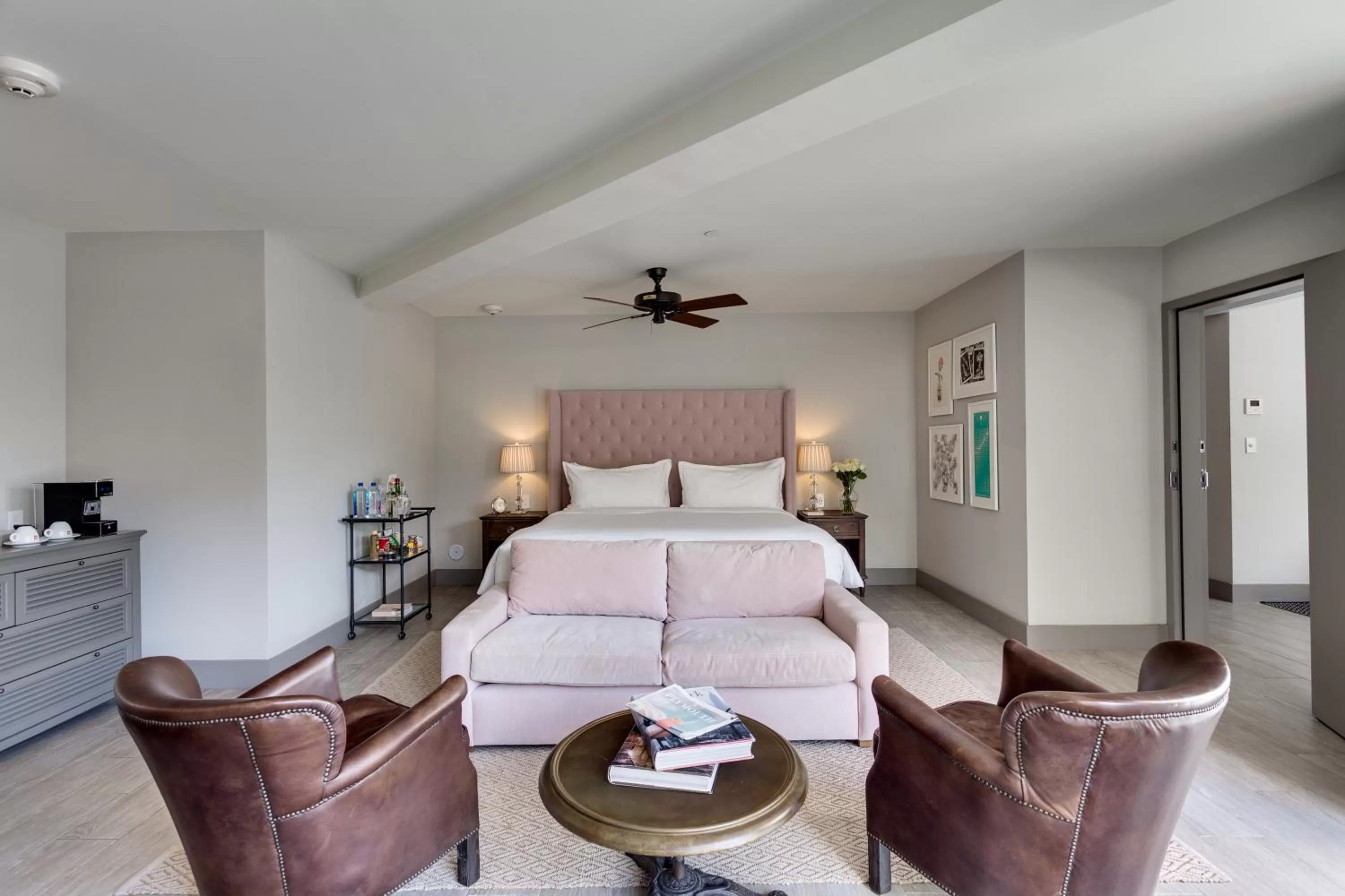 Seating area, Bed in The Plymouth South Beach