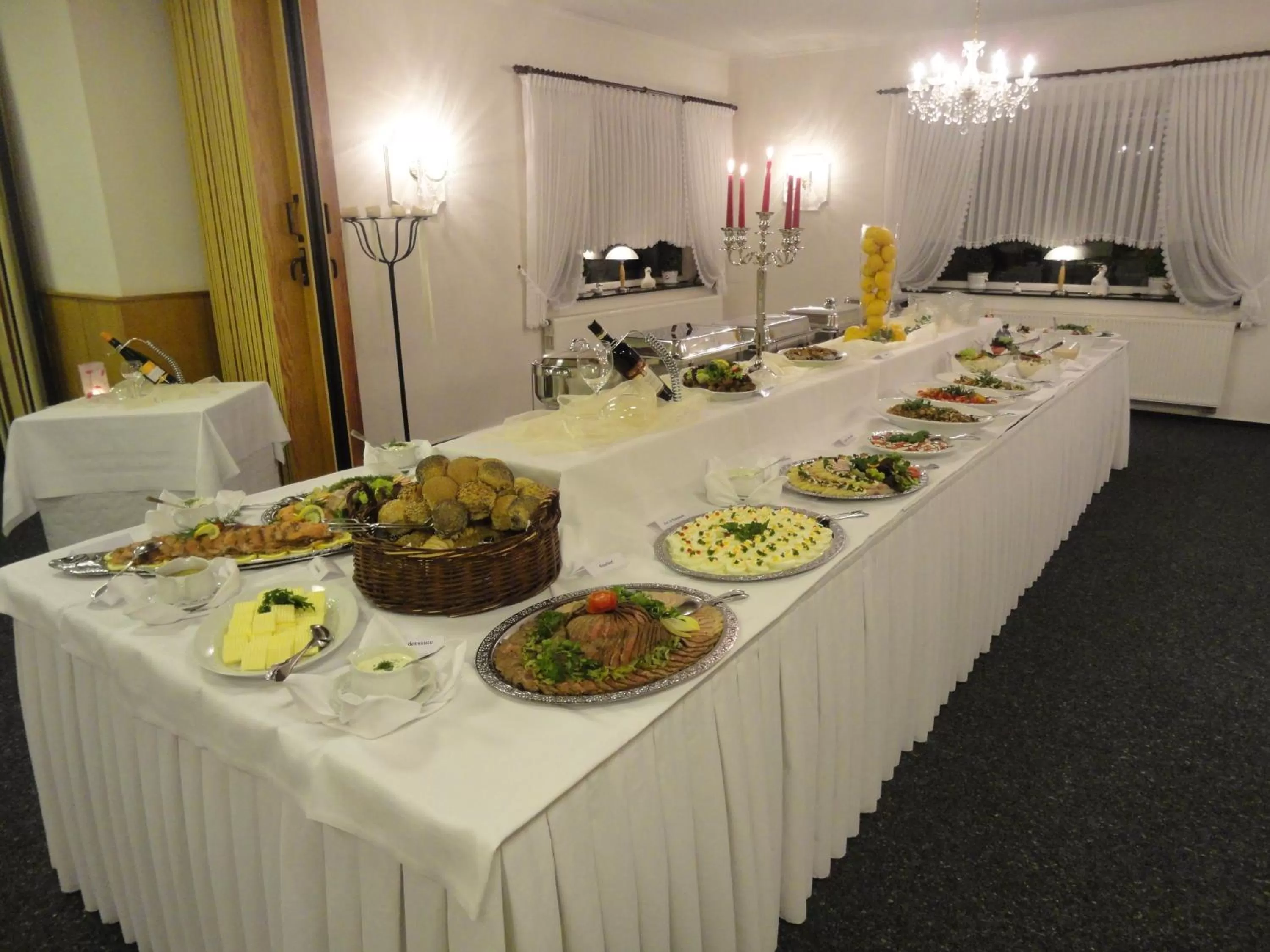 Food and drinks in Hotel Goos