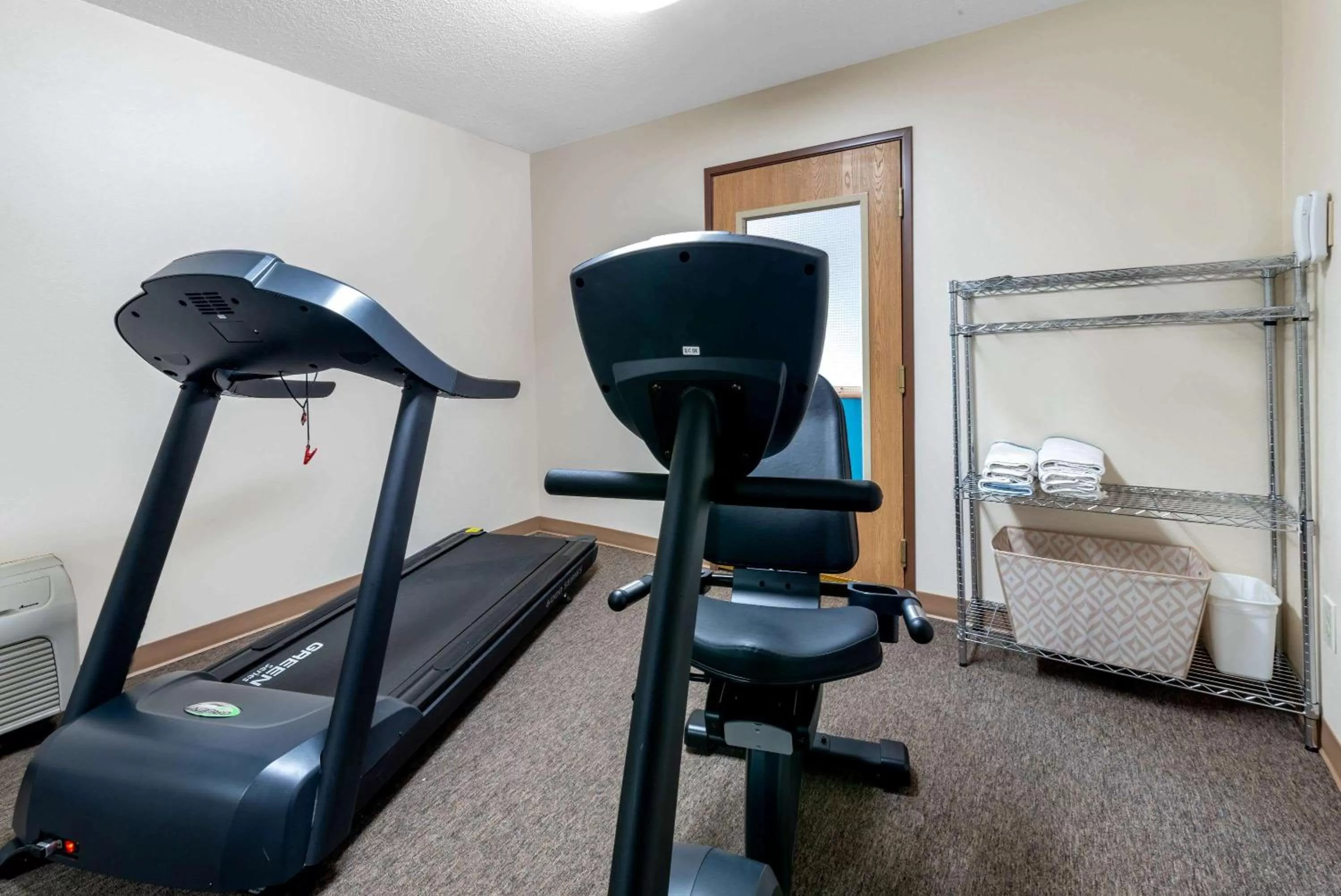Fitness centre/facilities in Summerset Hotel and Suites Rapid City West