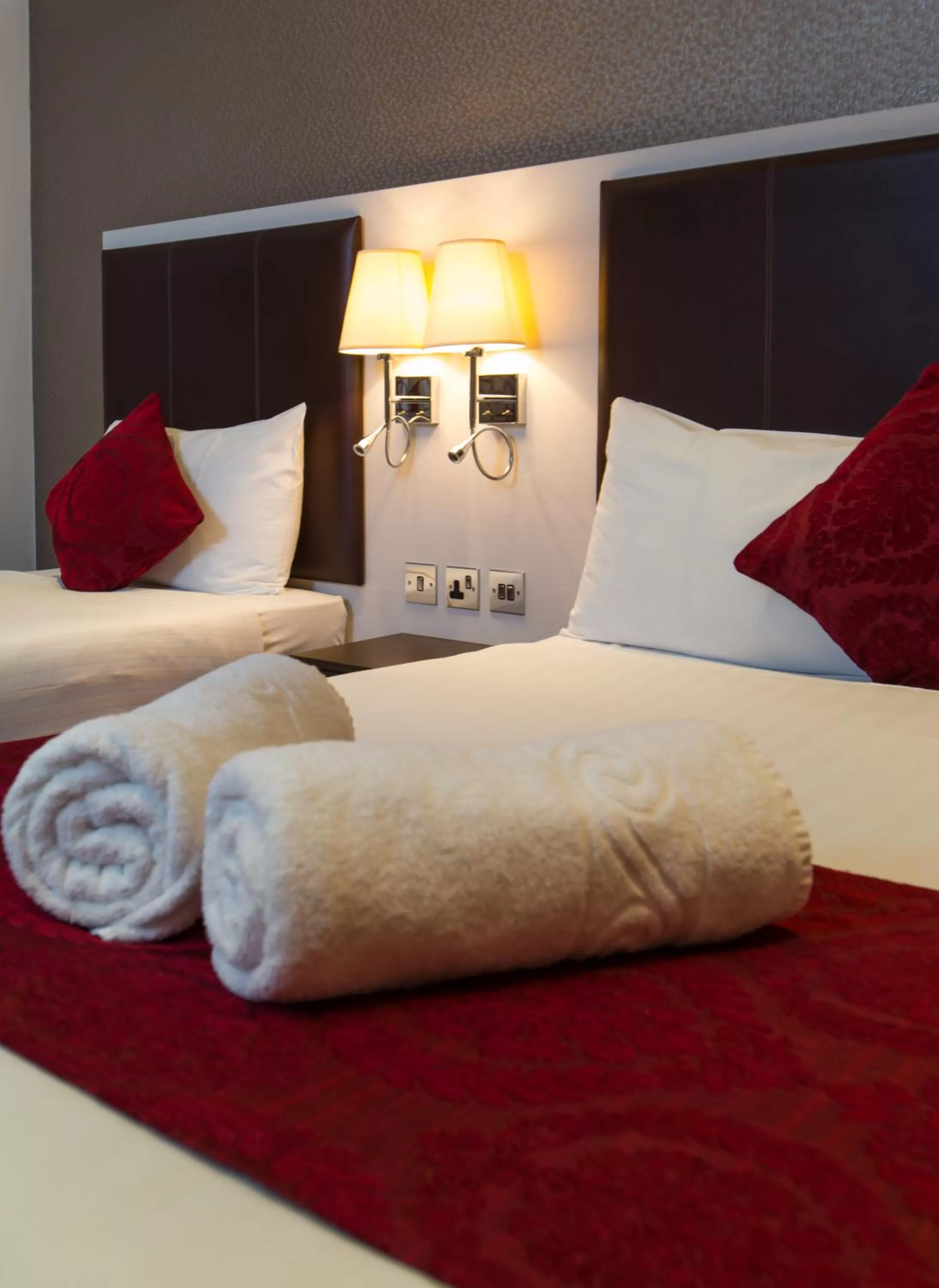 Bed in Best Western Buckingham Palace Rd