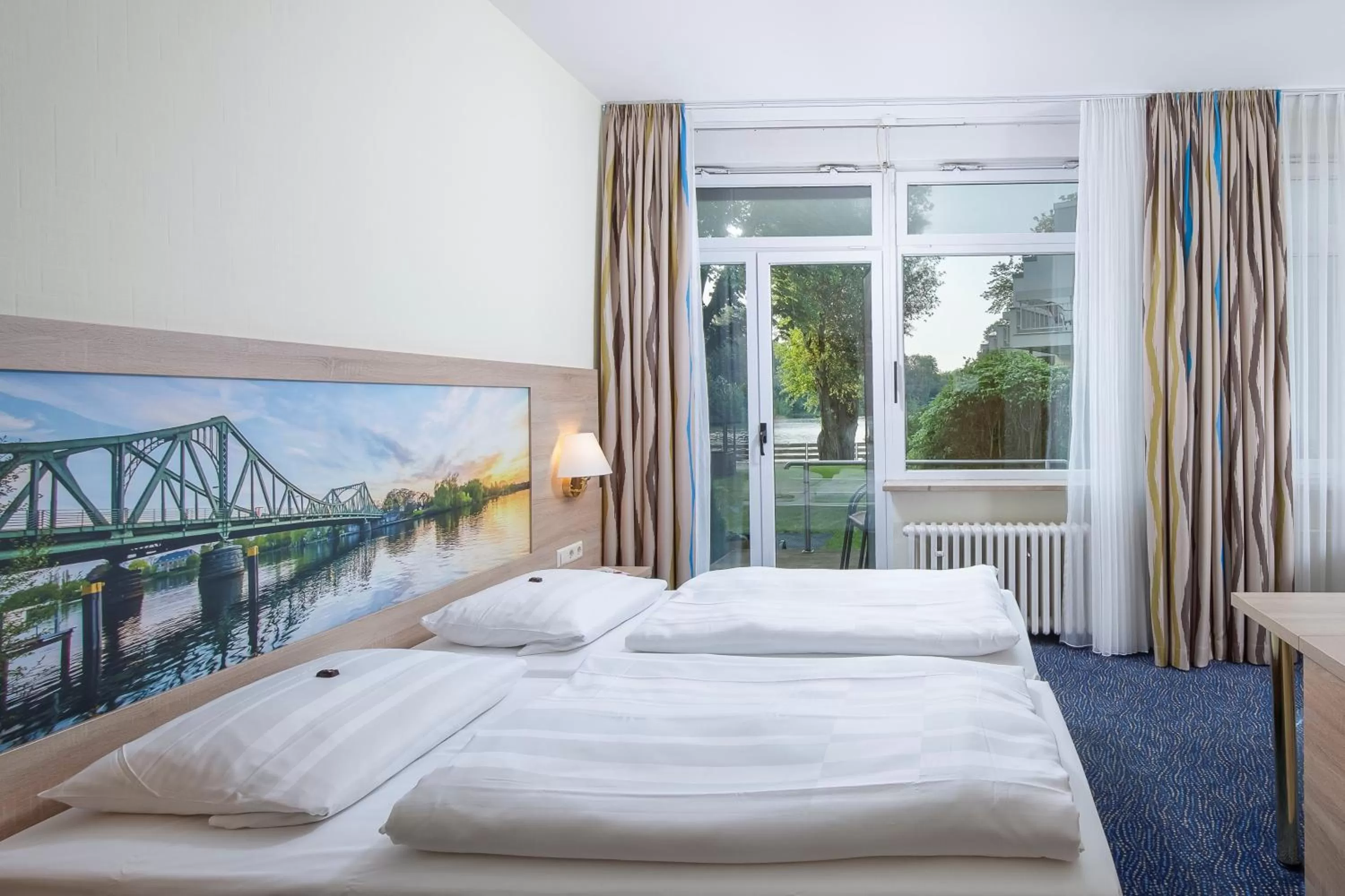 Bed in Seehotel Grunewald