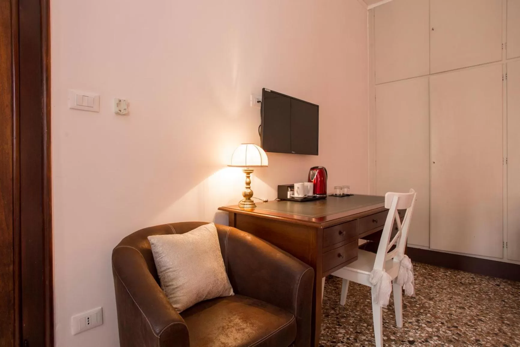 Coffee/tea facilities, Seating Area in Ca' Santo Spirito B&B