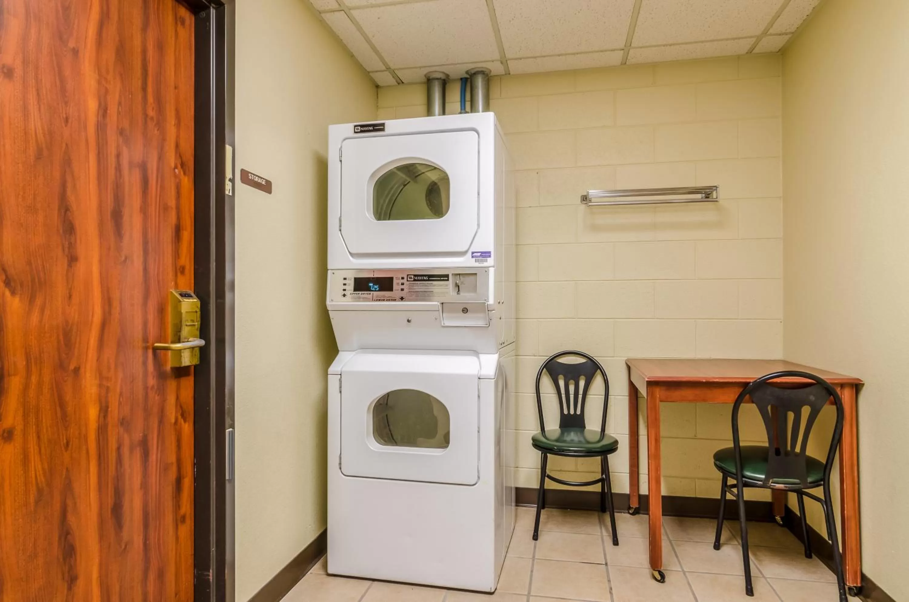 laundry in Red Roof Inn & Conference Center Wichita Airport