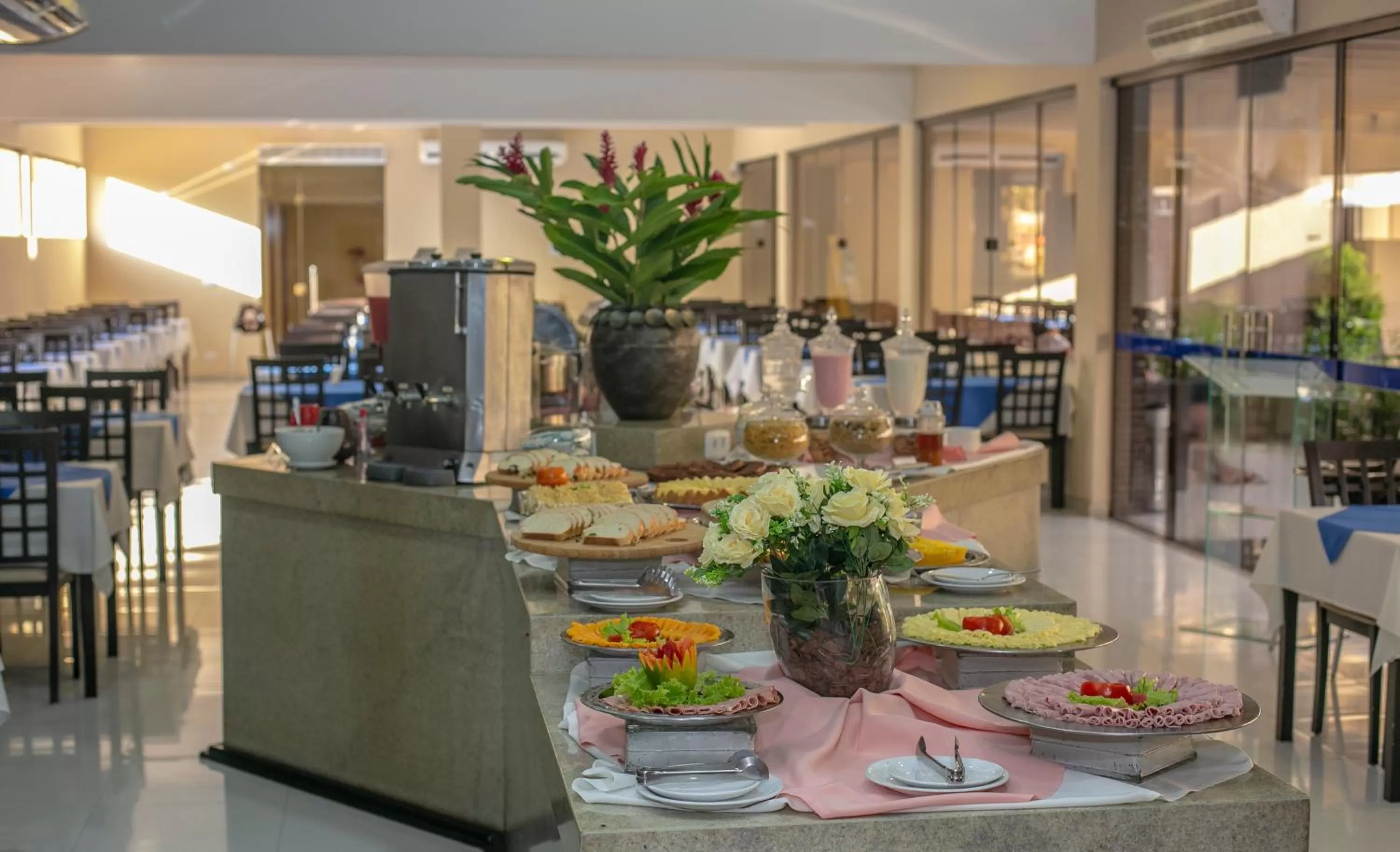 Breakfast in Safira Praia Hotel