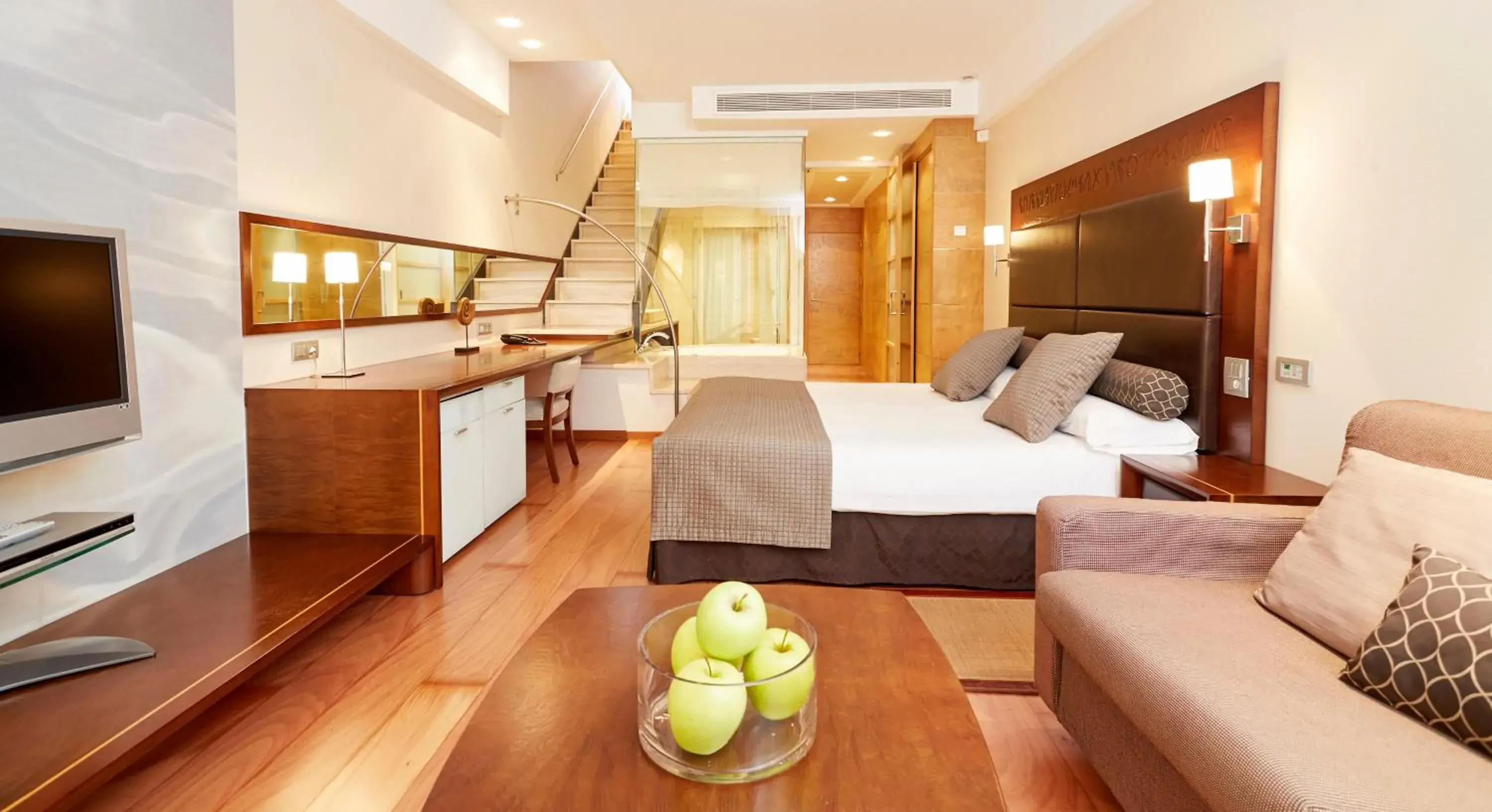 Suite Prestige with Spa Access in Insotel Fenicia Prestige Suites & Spa Suite Prestige with Spa Access in Insotel Fenicia Prestige Suites & Spa