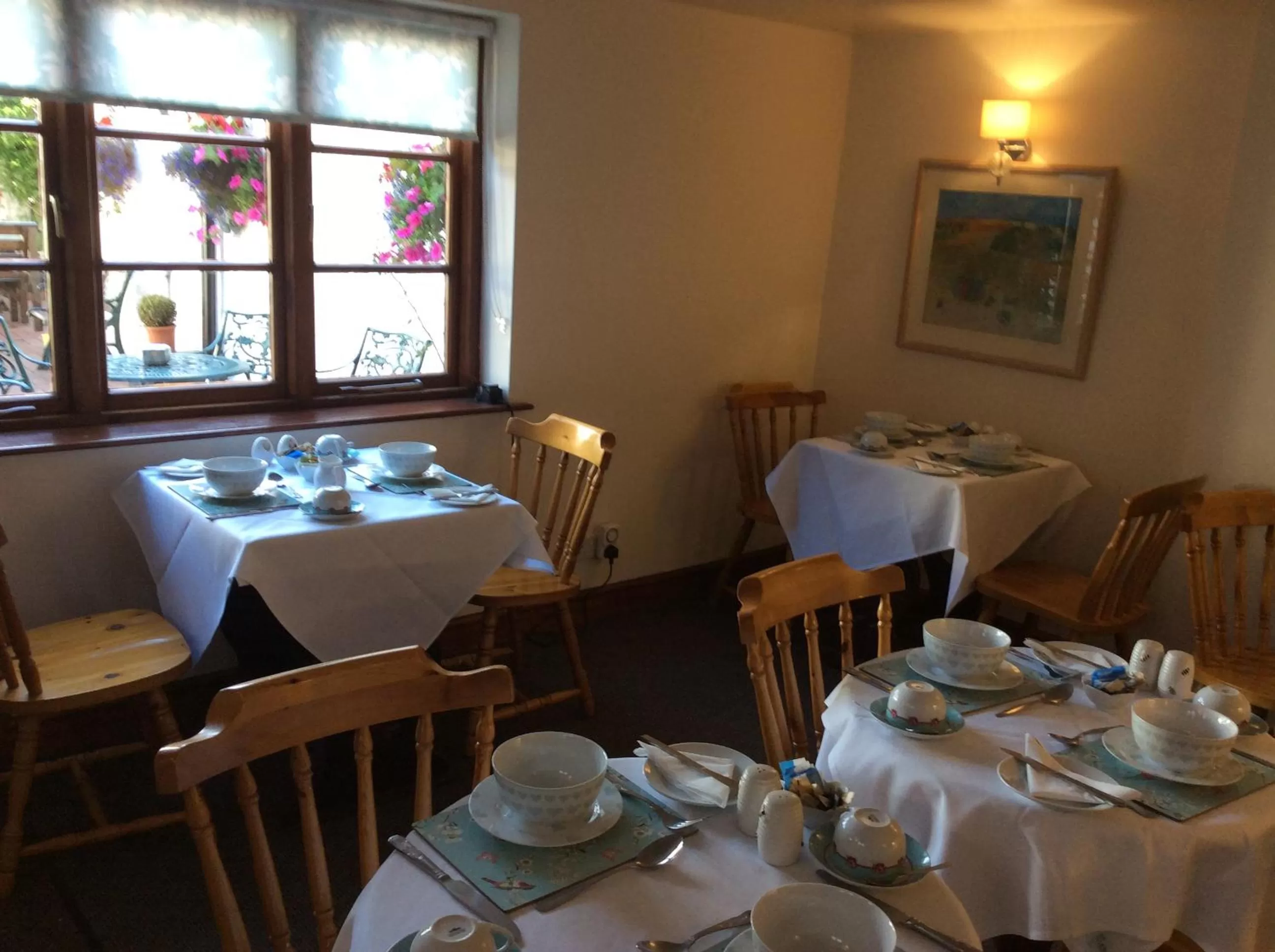 Restaurant/Places to Eat in The Talbot Inn