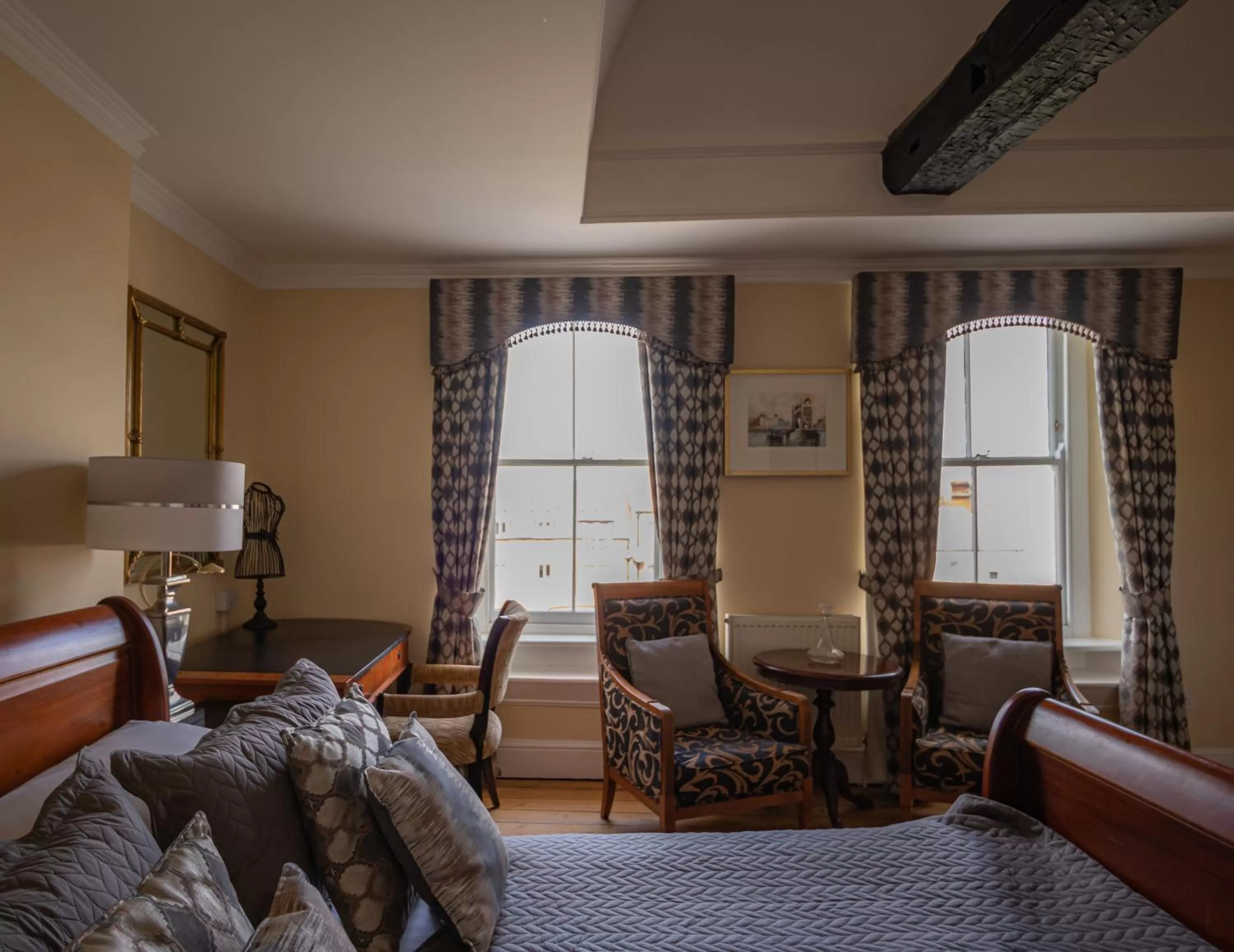 Photo of the whole room, Bed in Cley Hall