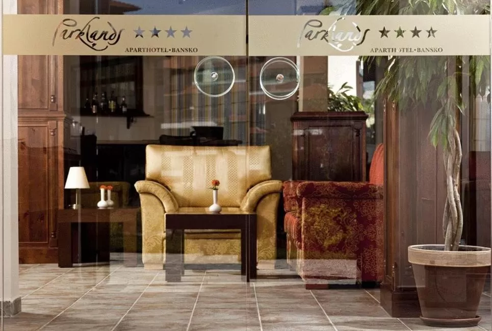 Property building in Parklands Hotel & Pool