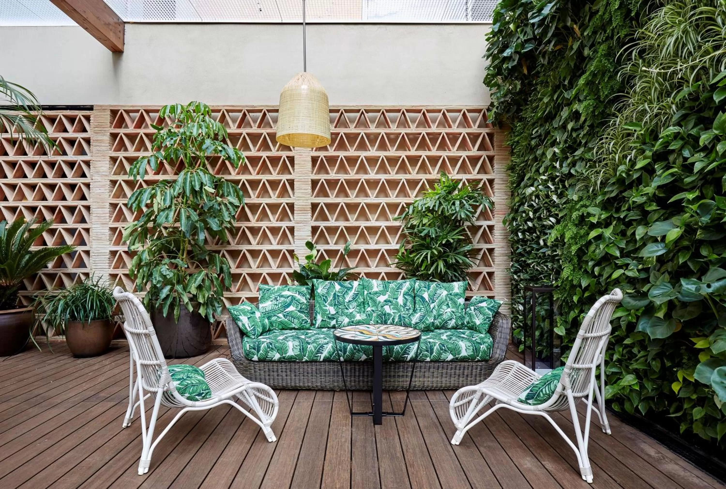 Restaurant/places to eat in Radisson Blu 1882 Hotel, Barcelona Sagrada Familia