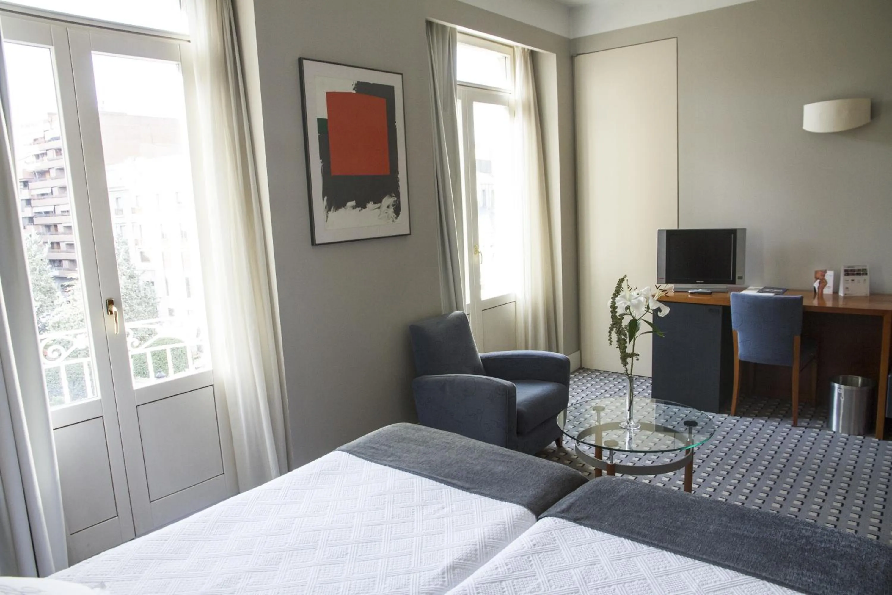 Photo of the whole room, Bed in Gran Hotel Albacete