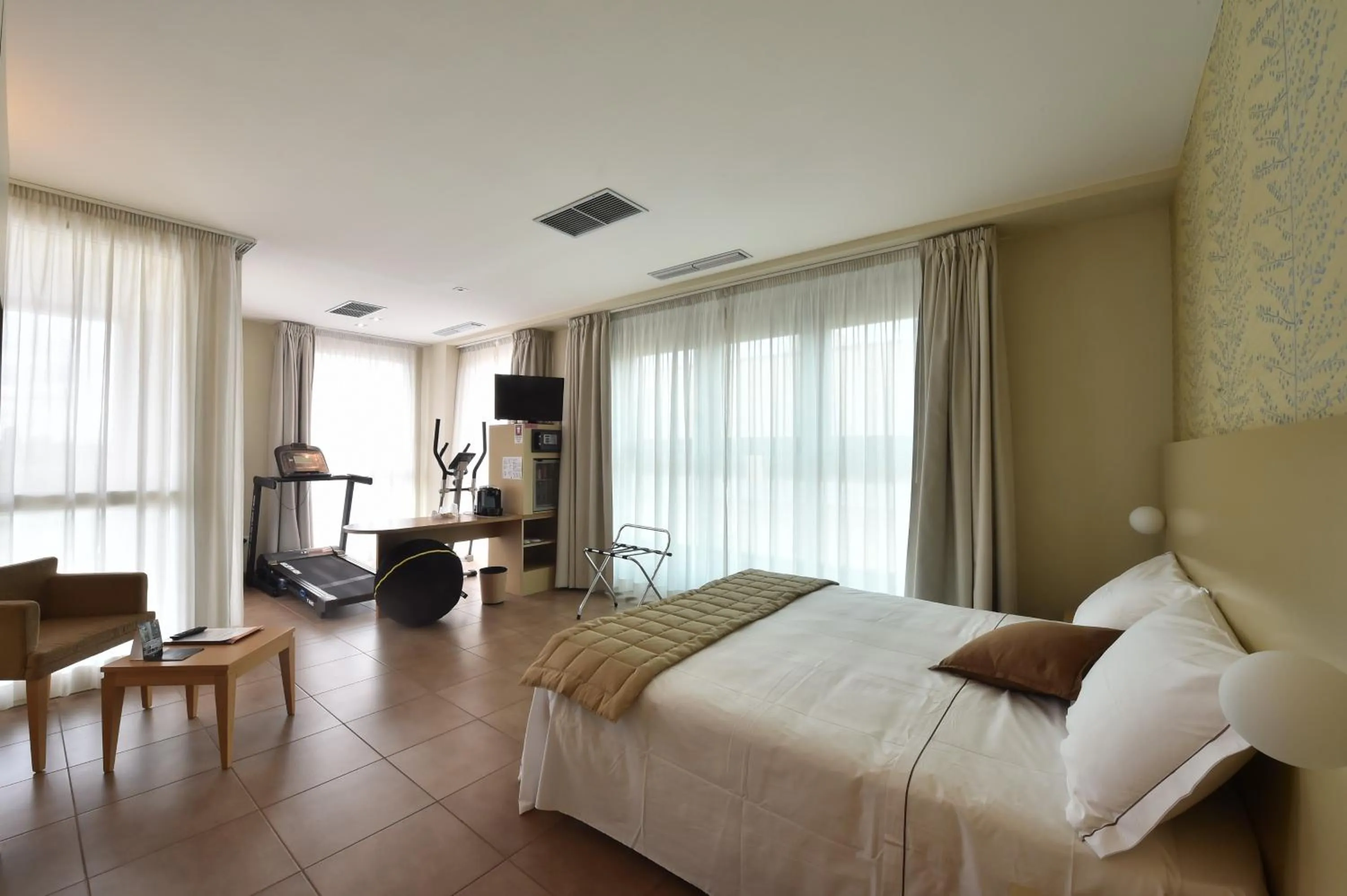 Bedroom, Bed in Tatì Hotel