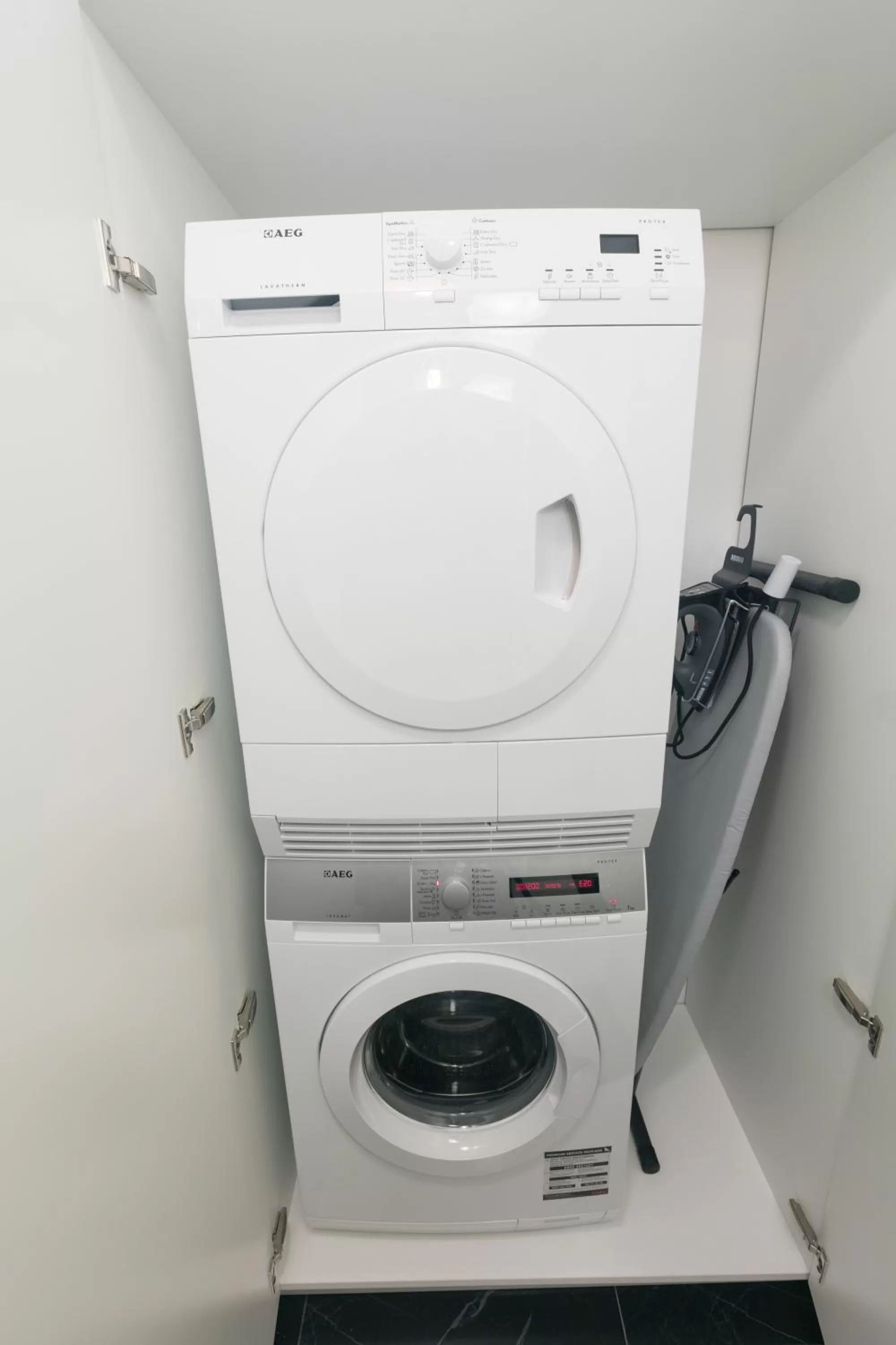 Area and facilities in Grand Central Residence by TKC