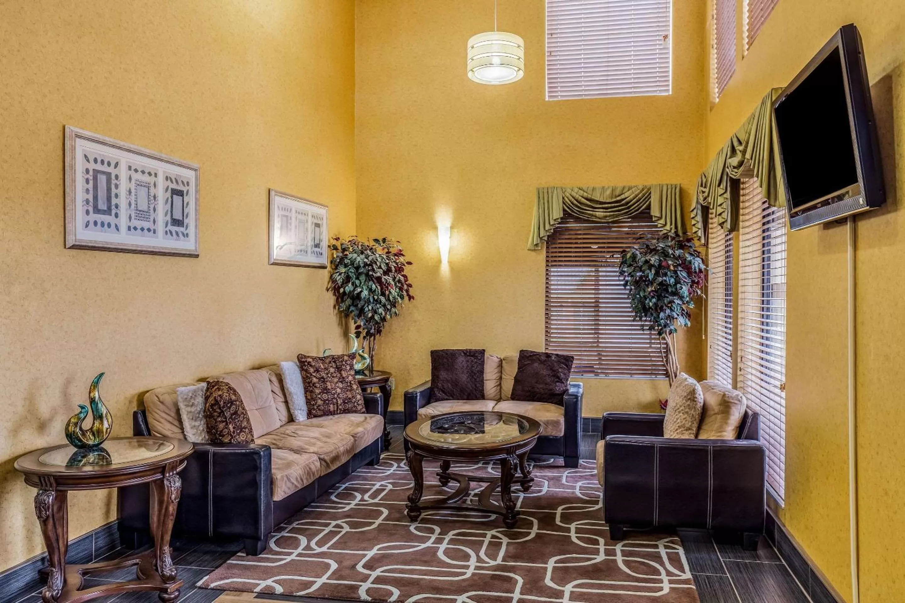 Lobby or reception in Quality Inn