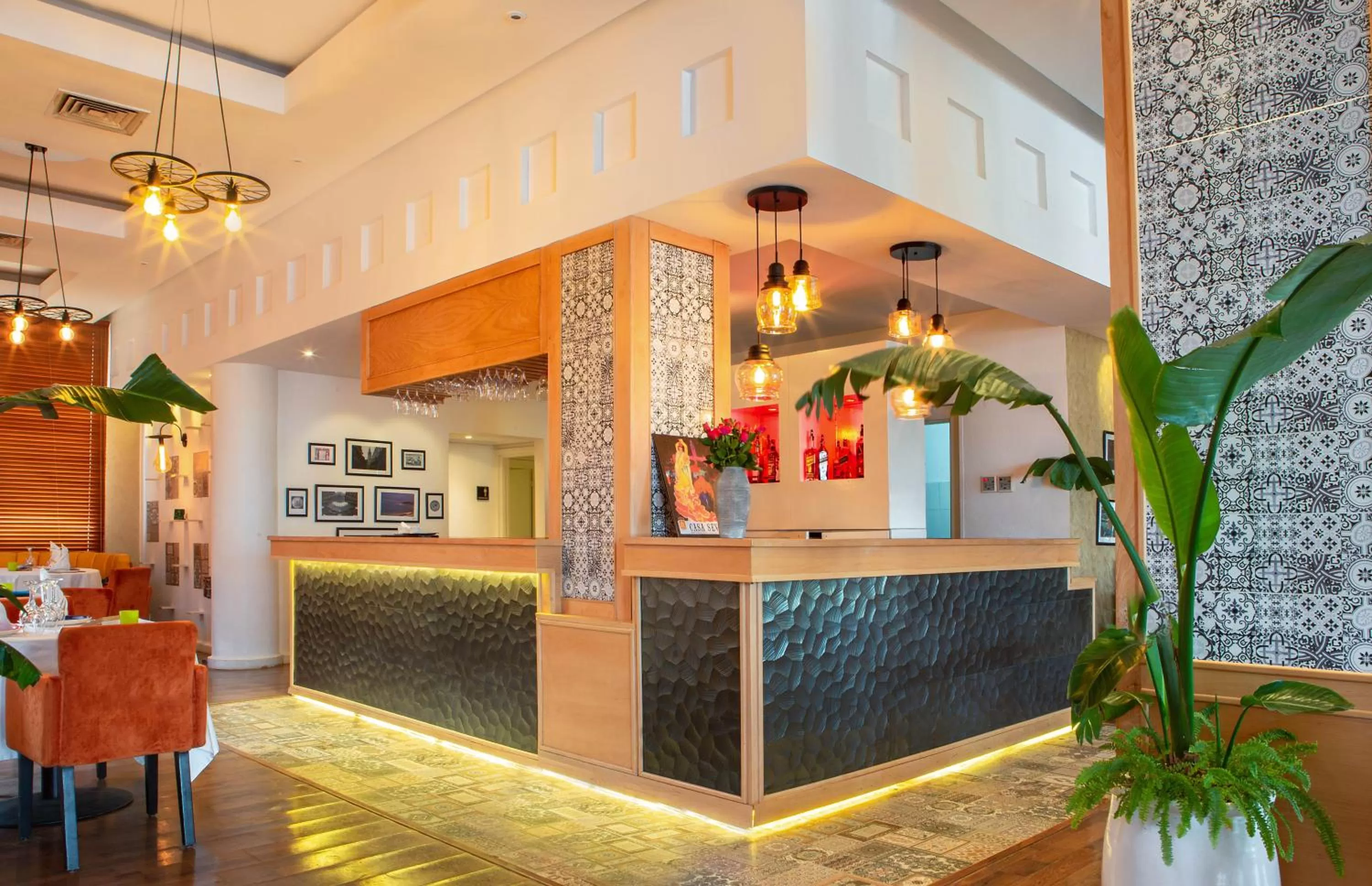 Restaurant/places to eat in Terminus City Center Oujda