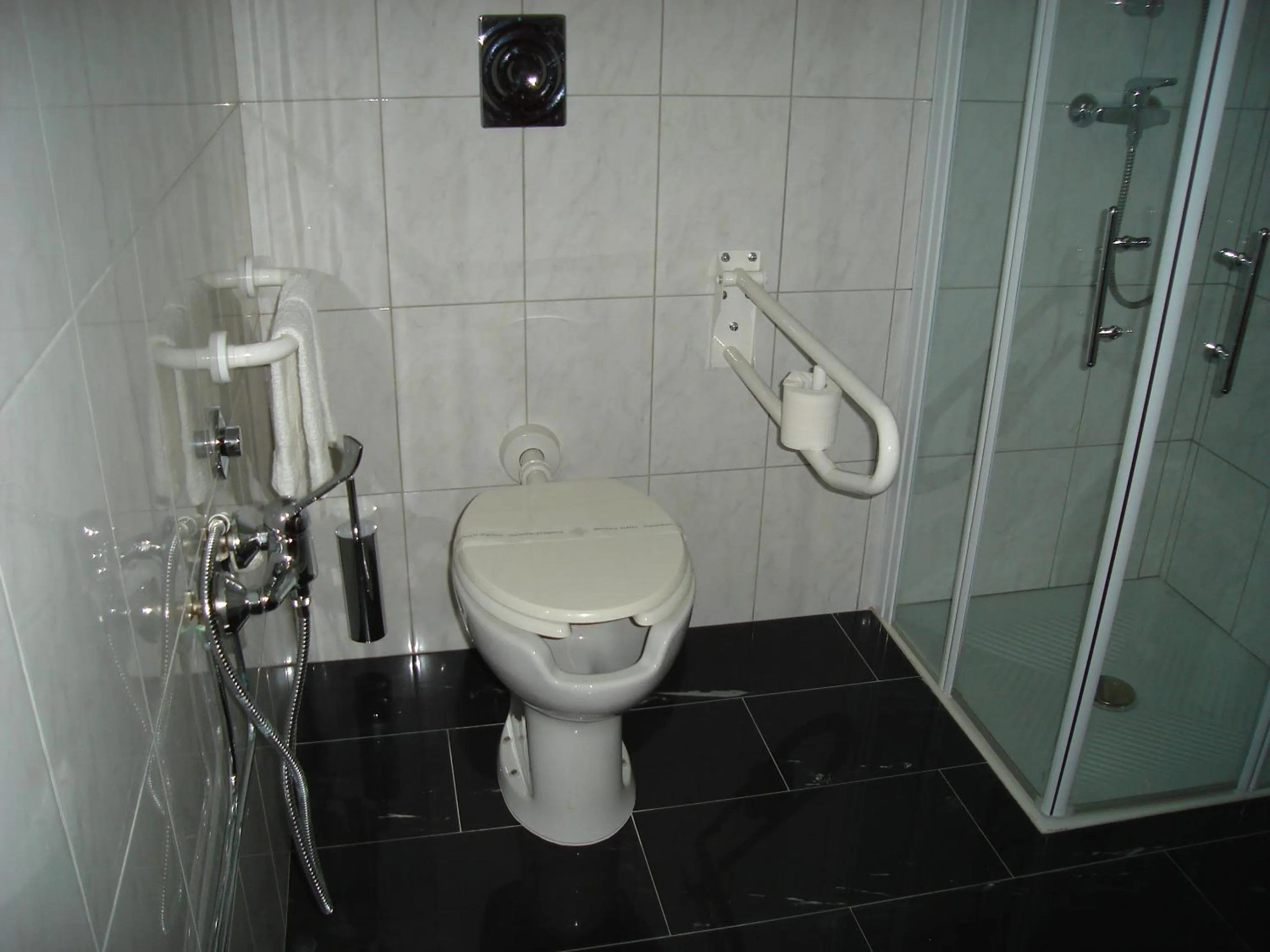 Bathroom in Hotel Le Palme