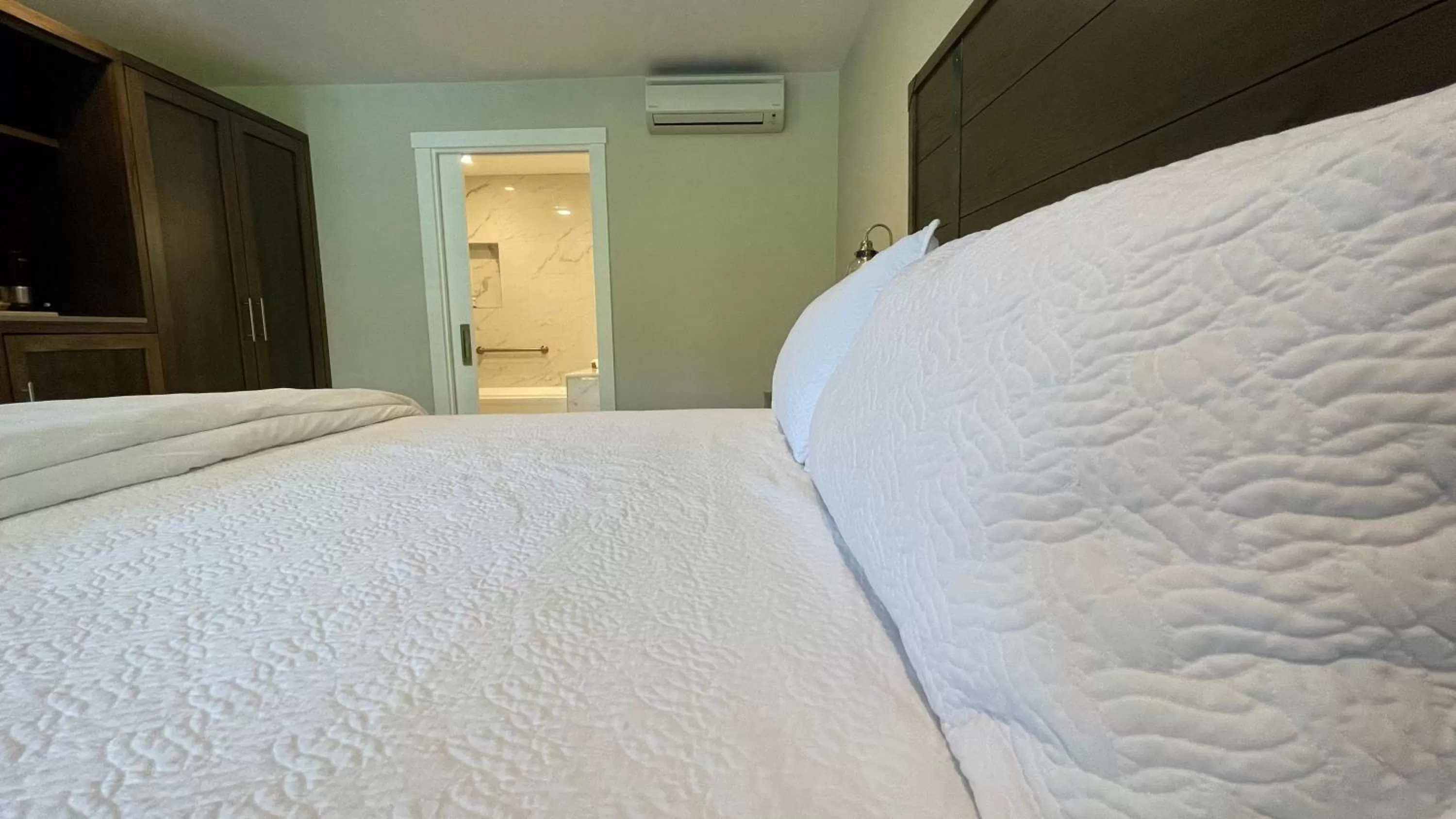 Bed in The Jack London Lodge