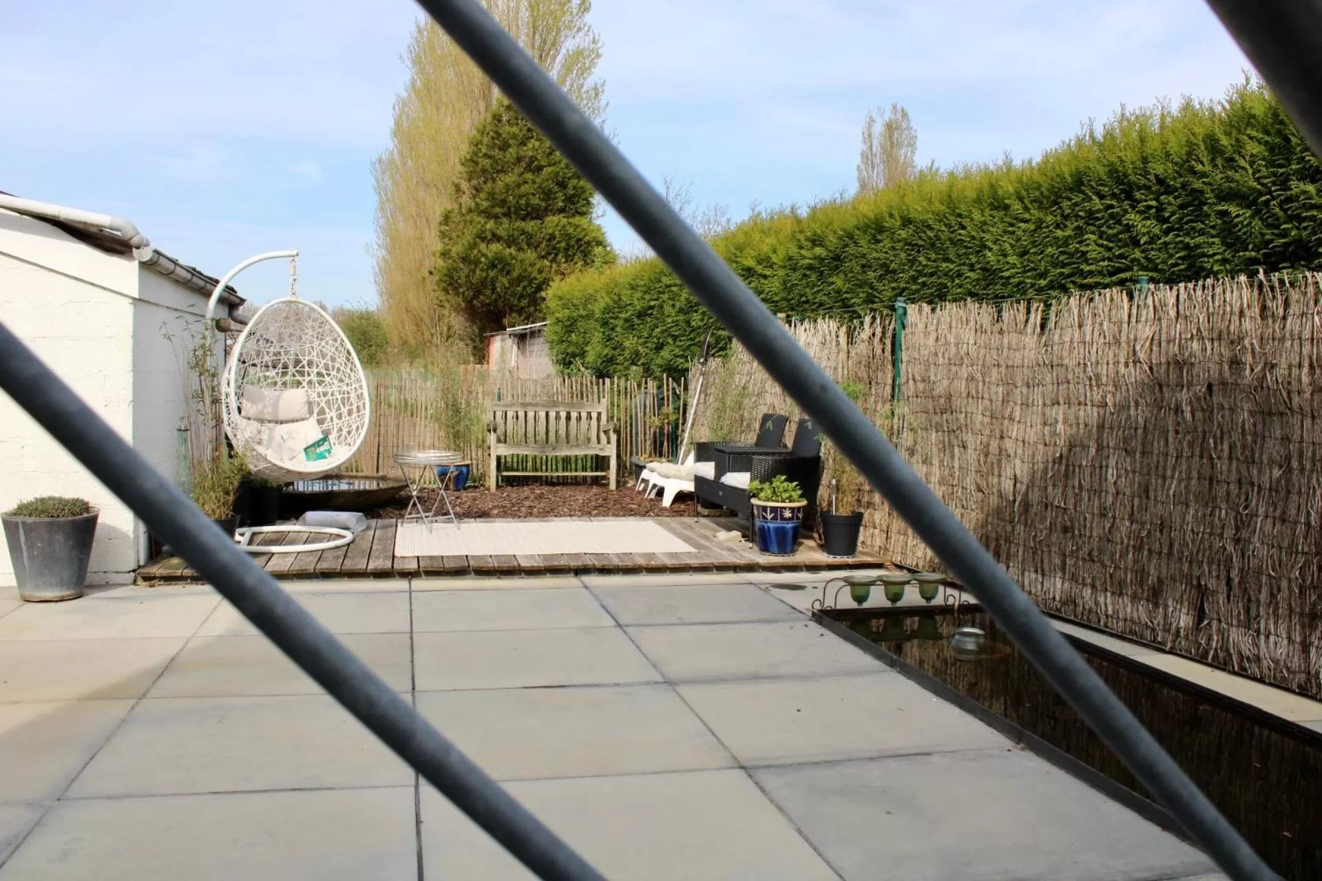 Property building in Studio Art-hill